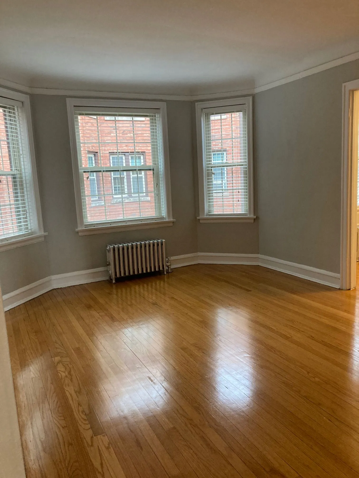1649 W Touhy Ave   60626 60626-unit#1S-Chicago-IL