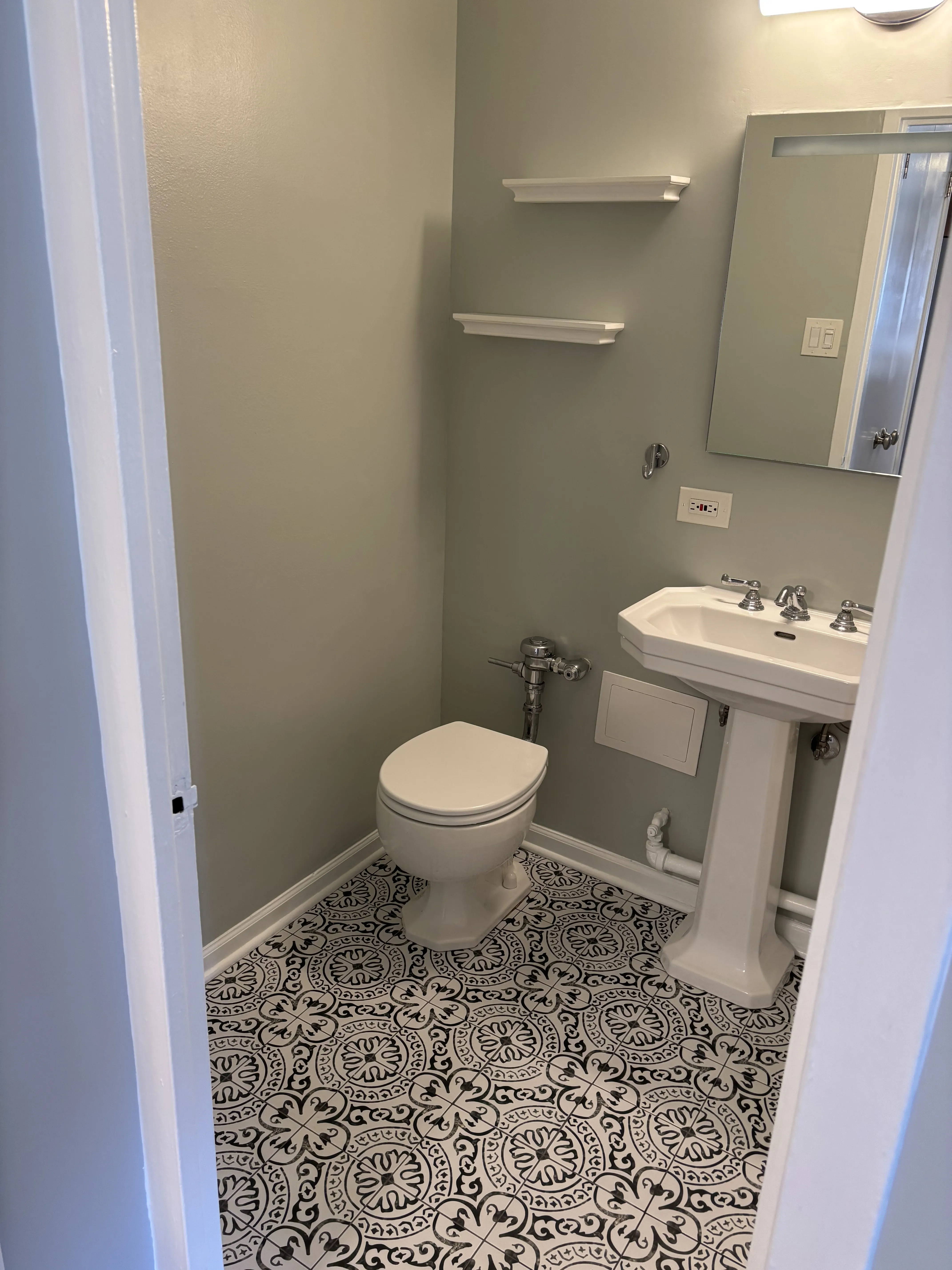 708 W Bittersweet Pl 60613 60613-unit#711-Chicago-IL