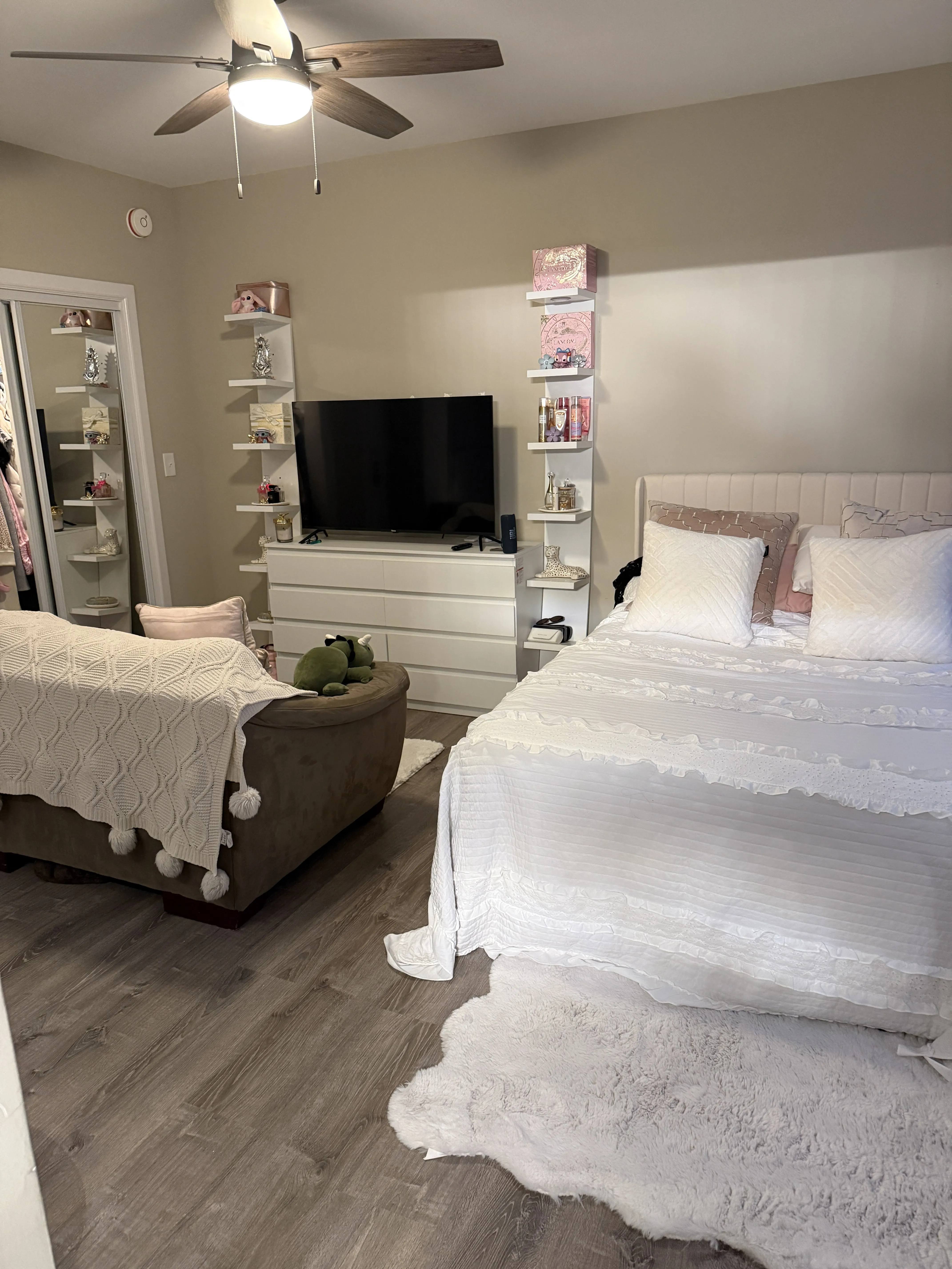 432 W Belmont Ave   60657 60657-Belmont Harbor-unit#409-Chicago-IL