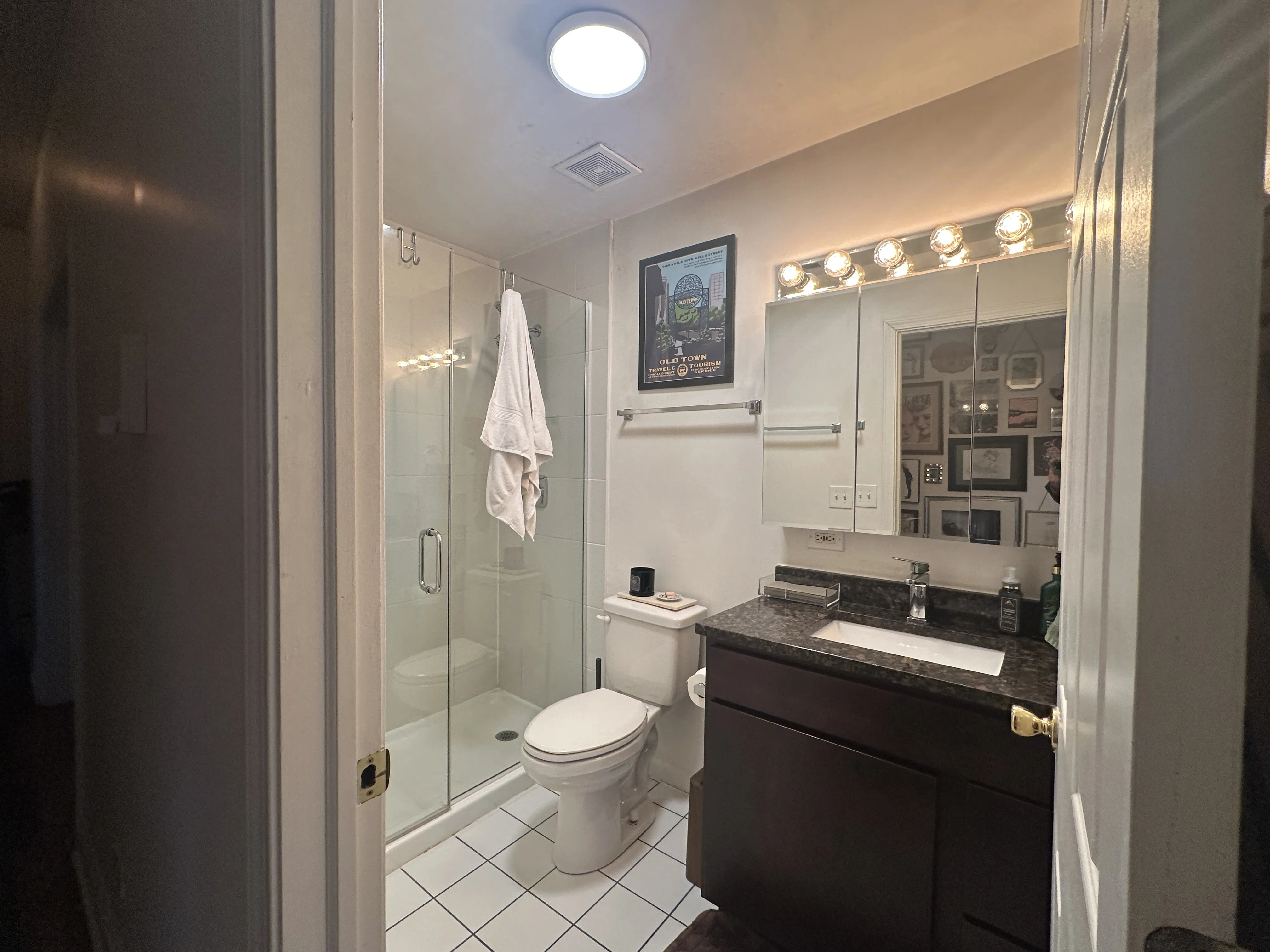 2759 N SACRAMENTO AVE 60647-DiverseySacramento-unit#2-Chicago-IL