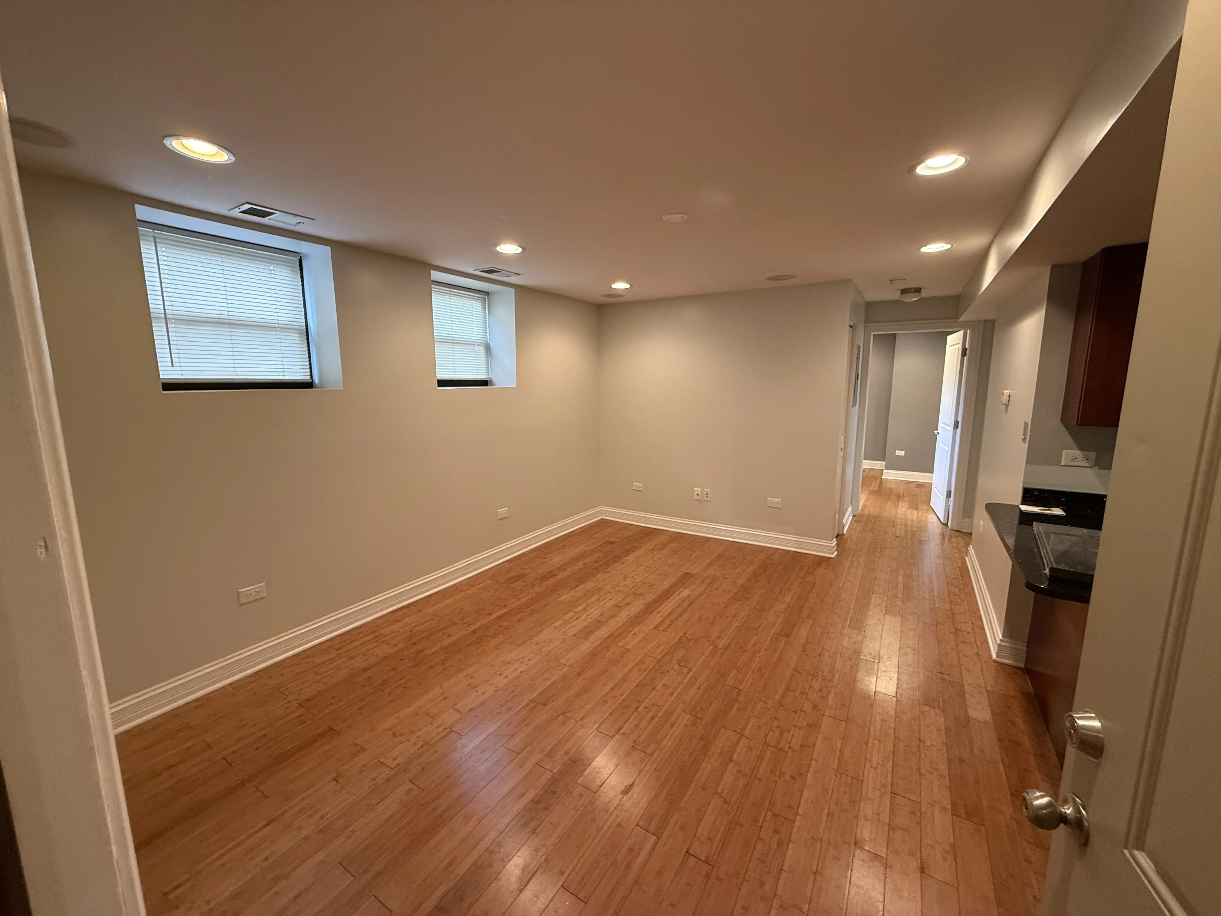 1702 W SUMMERDALE AVE 60640-unit#GARDN-Chicago-IL