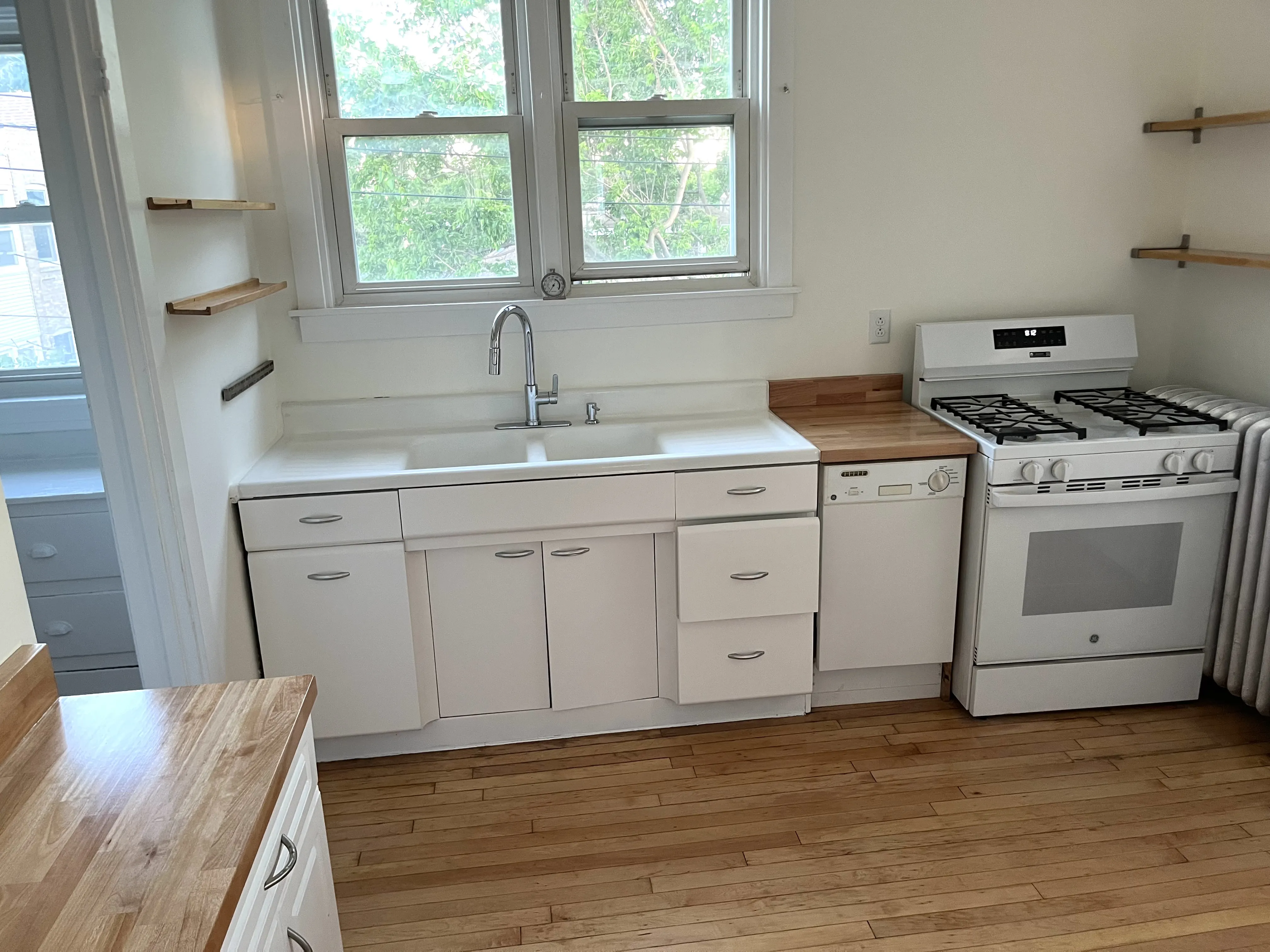 N Mozart St 60625-unit#2-Chicago-IL