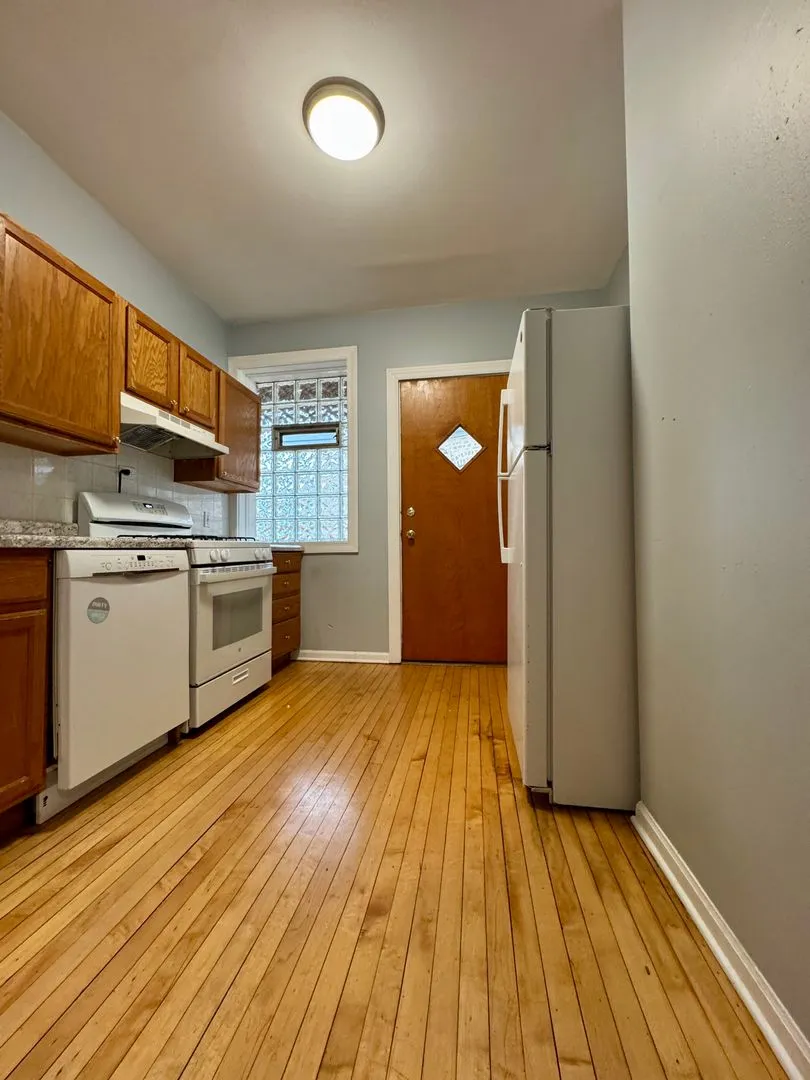3803 N Lincoln Ave   60613 60613-unit#2-Chicago-IL