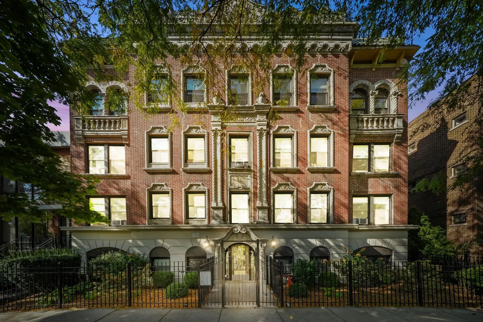 1742 N Humboldt Blvd   60647 60647-unit#305-Chicago-IL