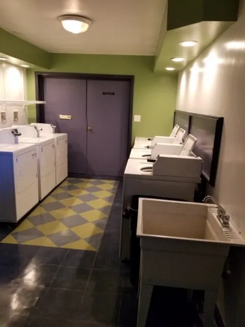 150 E Lake St   60126 60126-Elmcrest Apartments-unit#04B-Elmhurst-IL