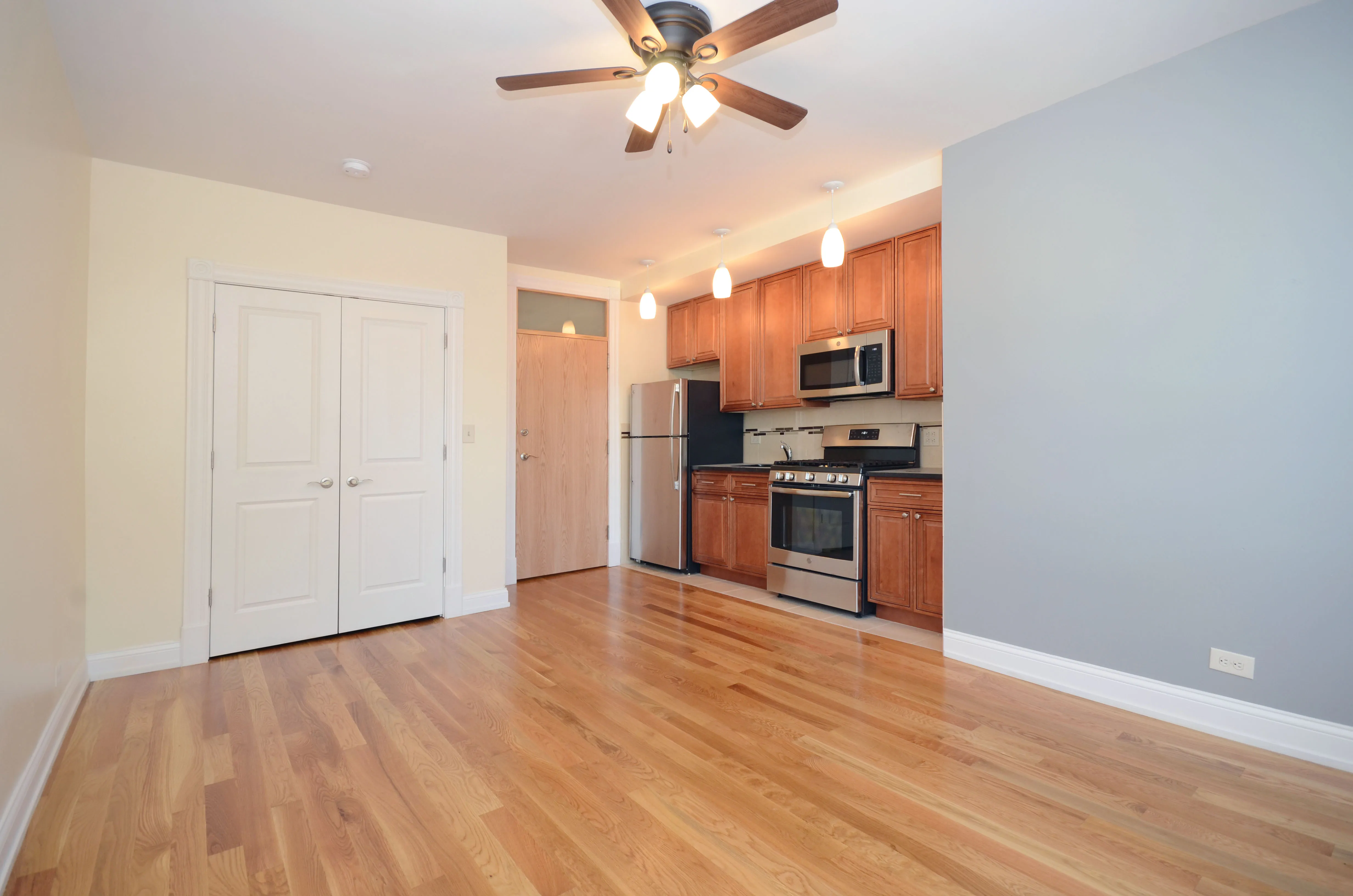 4552 N CLARK ST 60640-unit#216-Chicago-IL