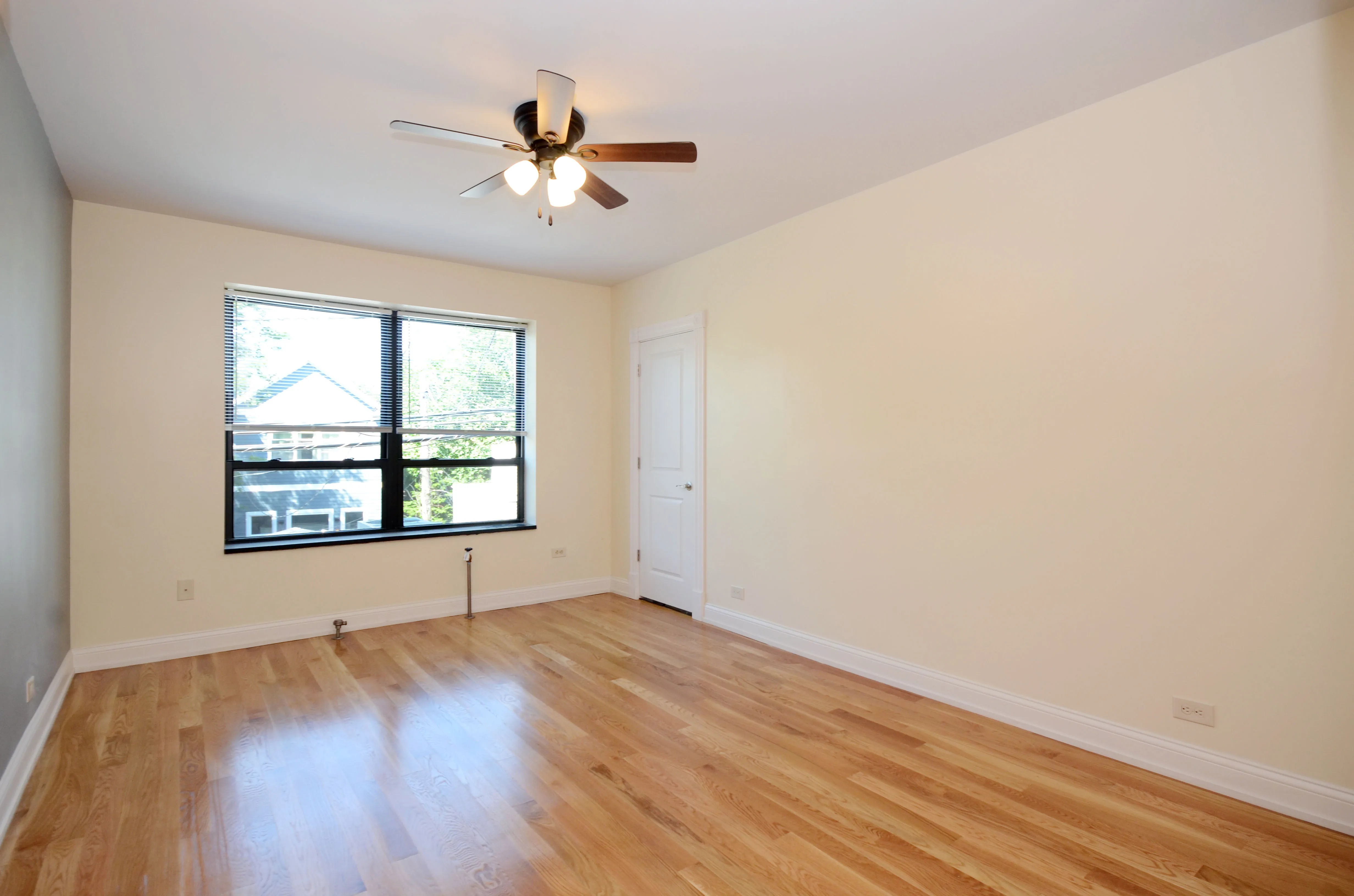 4552 N CLARK ST 60640-unit#216-Chicago-IL