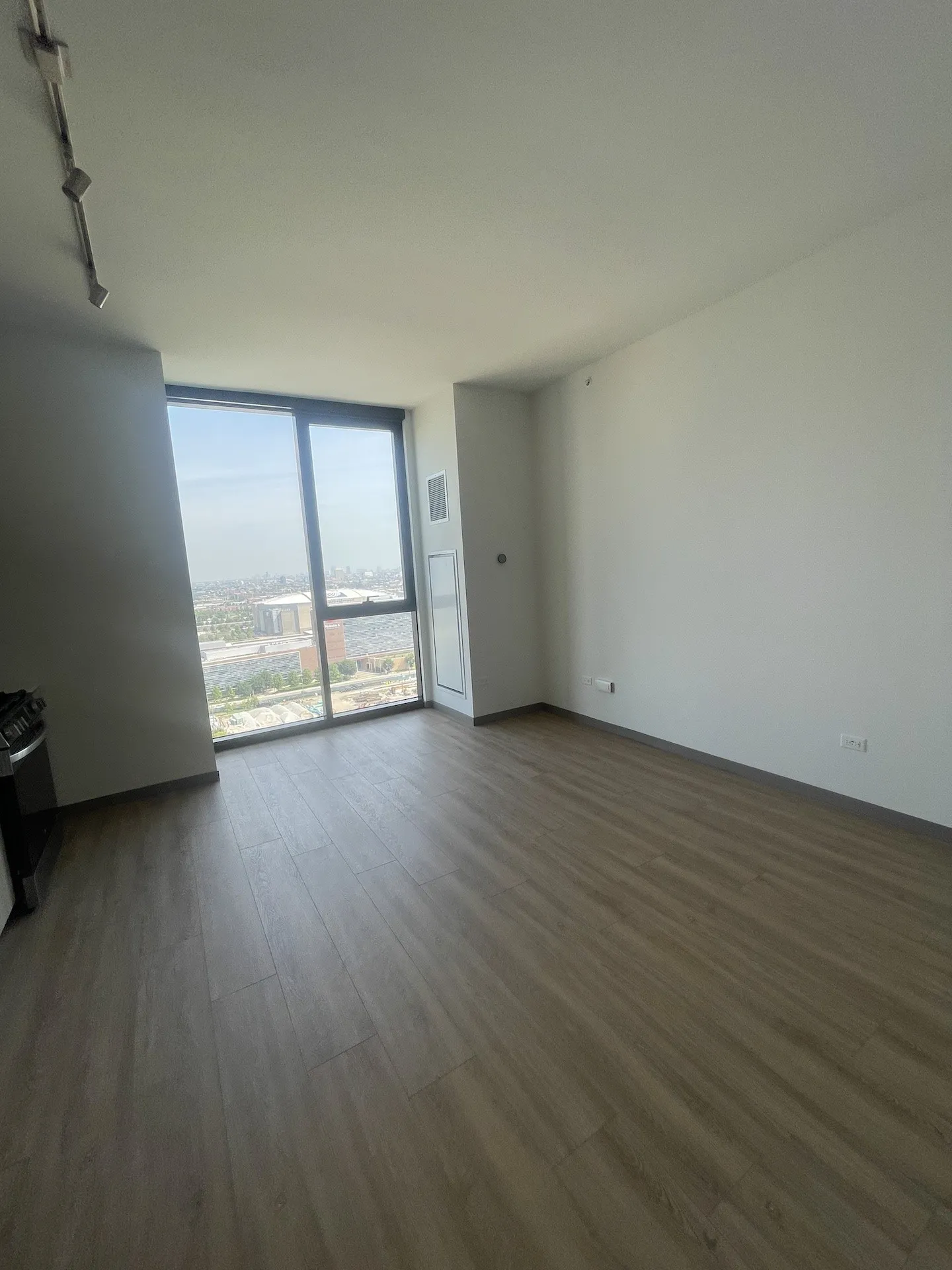 513 S Damen Ave 60612 60612-unit#1301-Chicago-IL