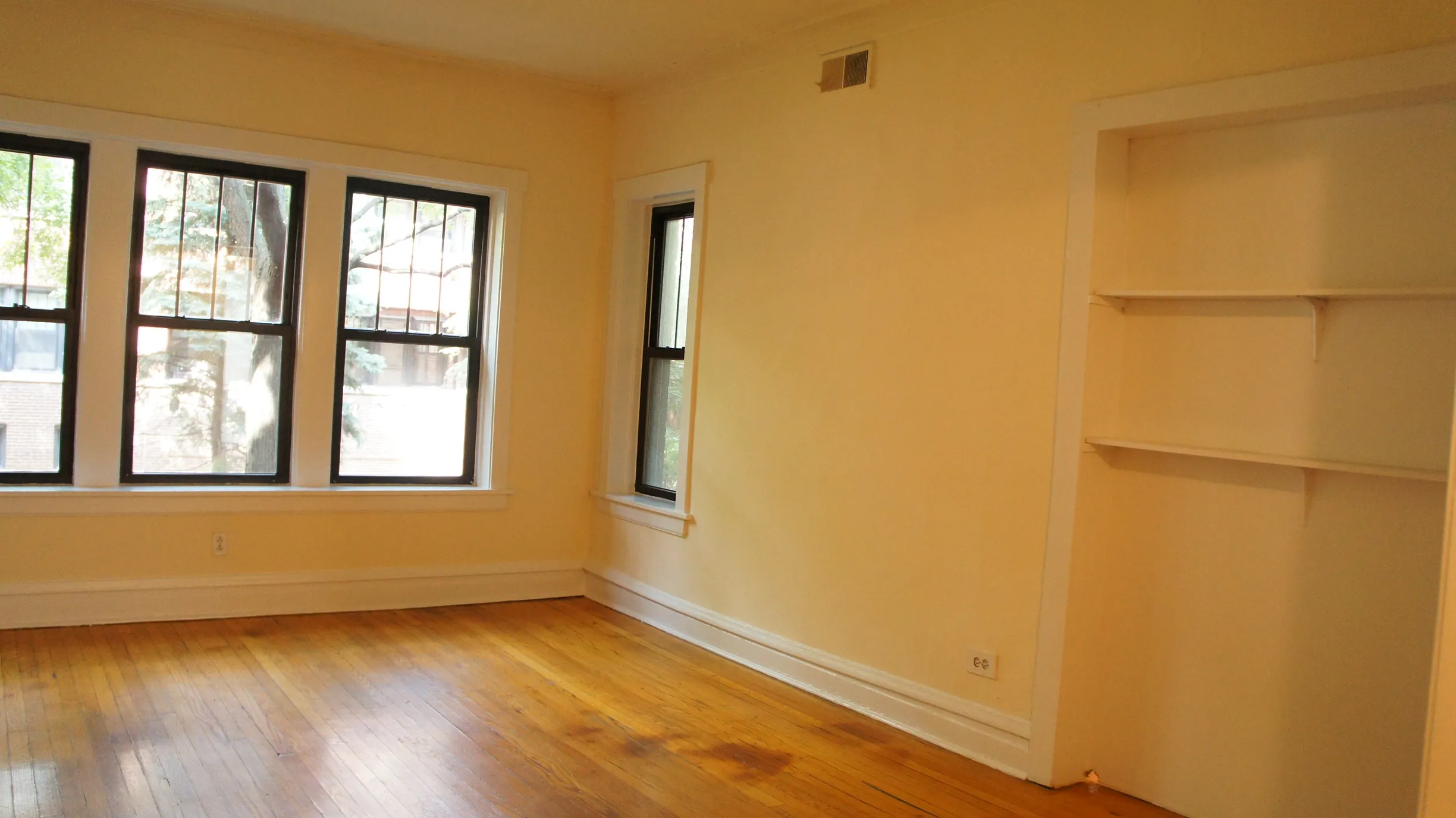 2516 N. Kedzie ,  60647 60647-unit#1W-Chicago-IL