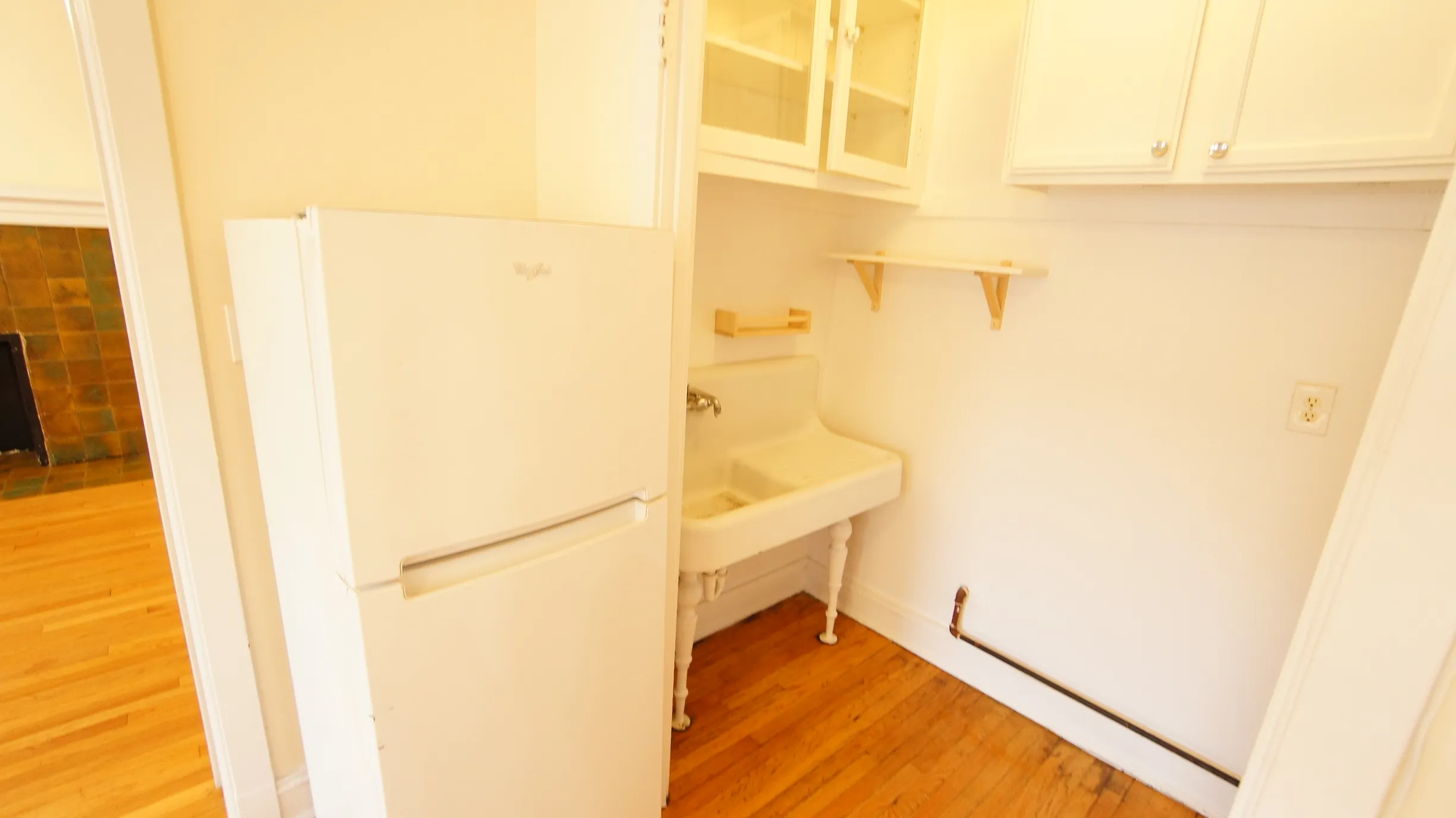 2426 N Sawyer Ave   60647 60647-unit#1W-Chicago-IL