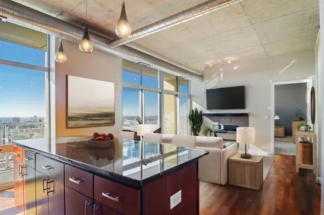 700 N Larrabee St   60654 60654-unit#1815-Chicago-IL
