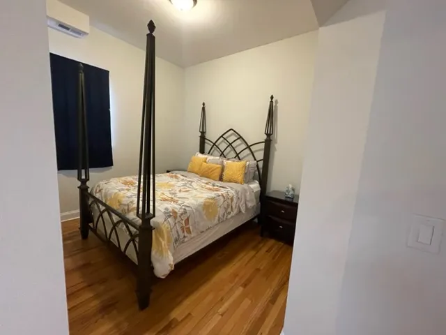 1345 N Wells St   60610 60610-unit#301-Chicago-IL