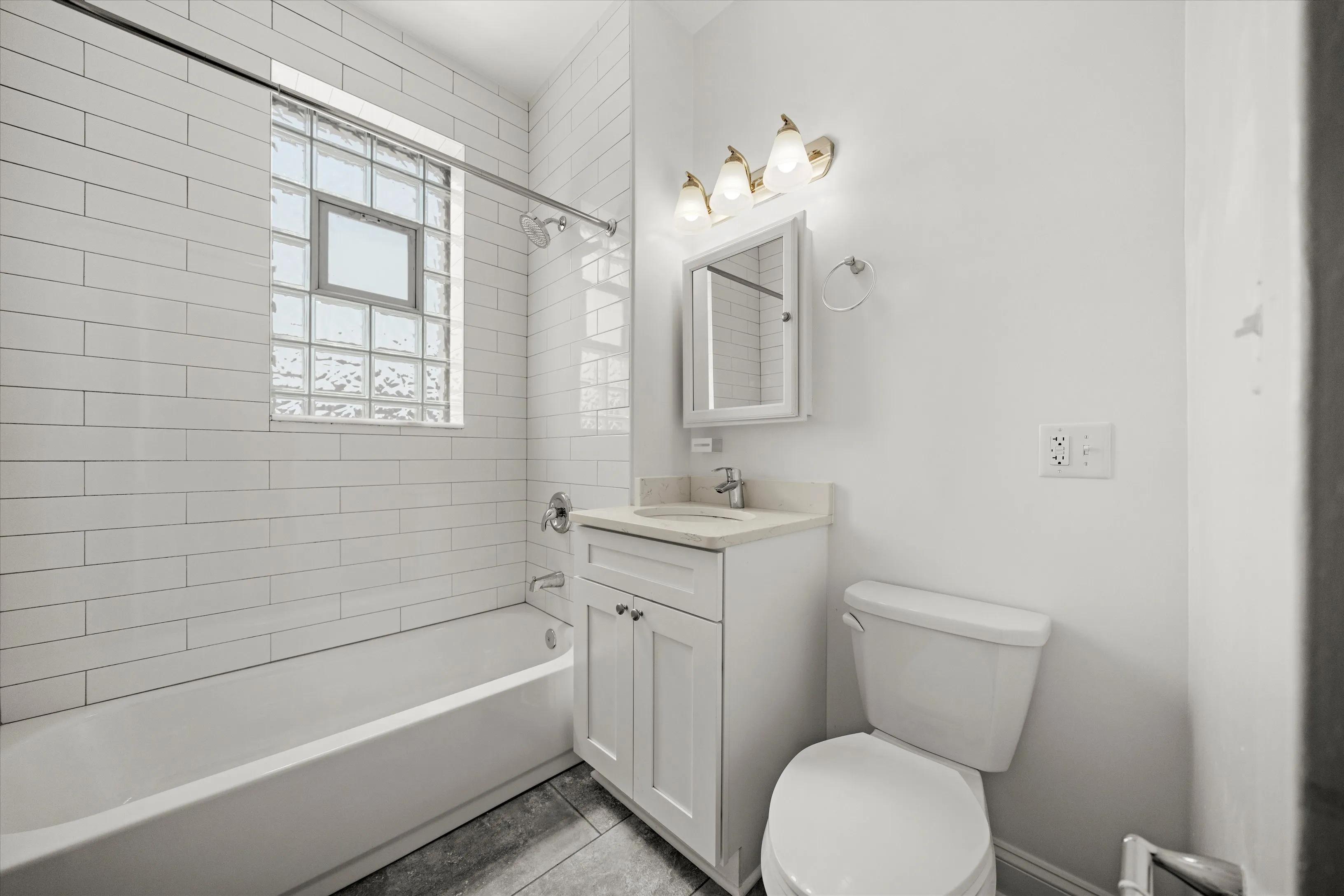 2814 N Troy St   60618 60618-unit#2F-Chicago-IL