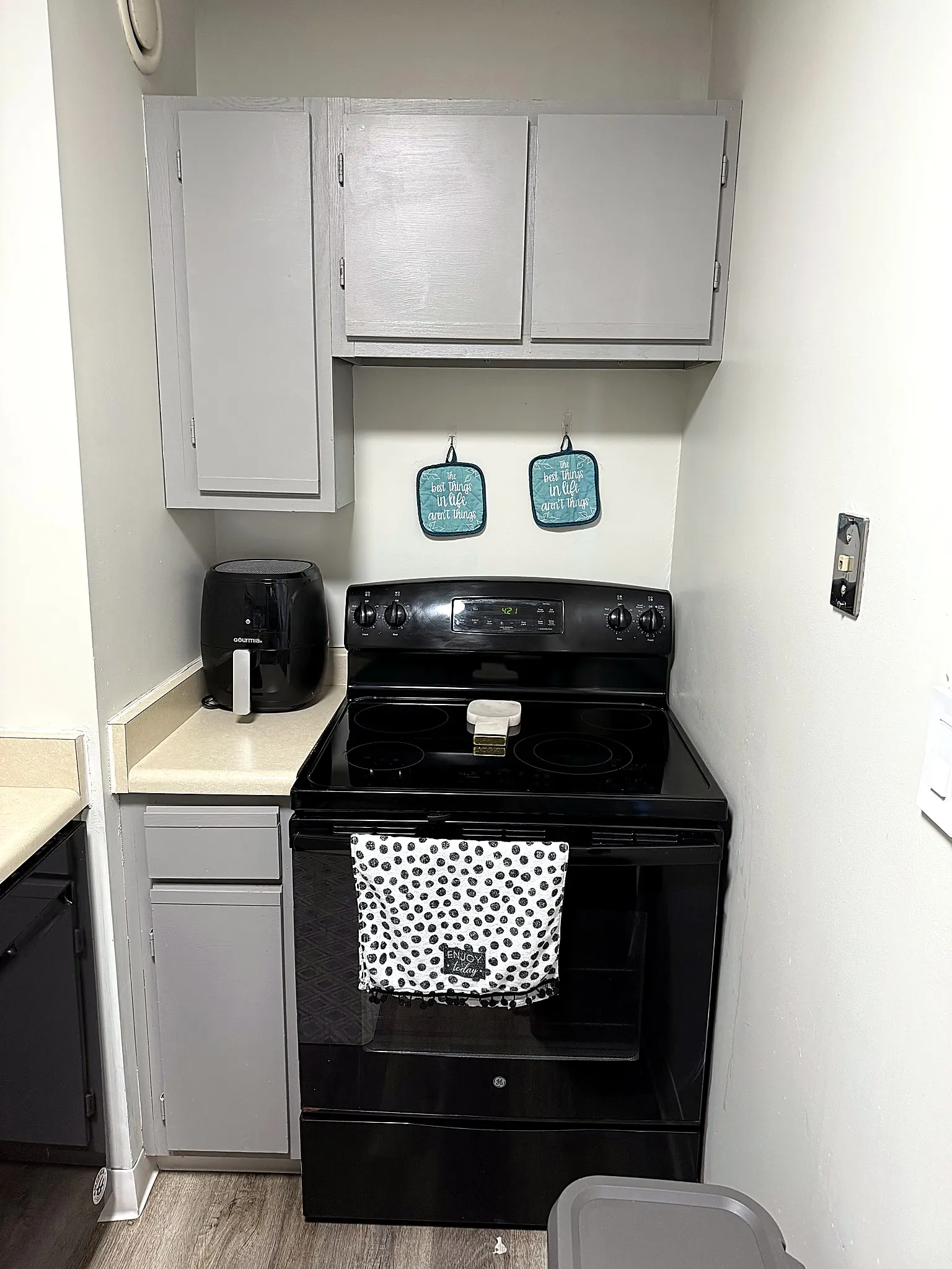 1122 N Clark St   60610 60610-The Elm at Clark-unit#3005-Chicago-IL