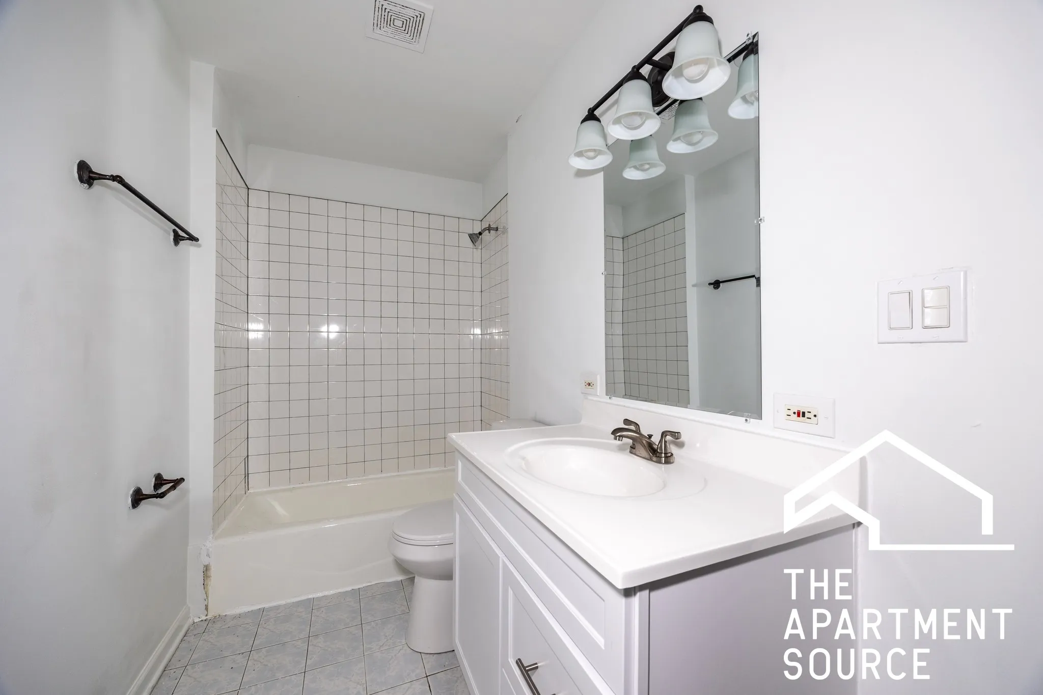 1015 N La Salle Dr 60610 60610-unit#1F-Chicago-IL