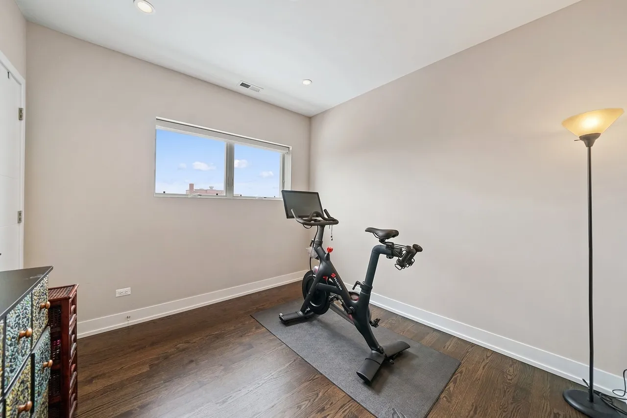 1938 N Francisco Ave 60647 60647-unit#4S-Chicago-IL