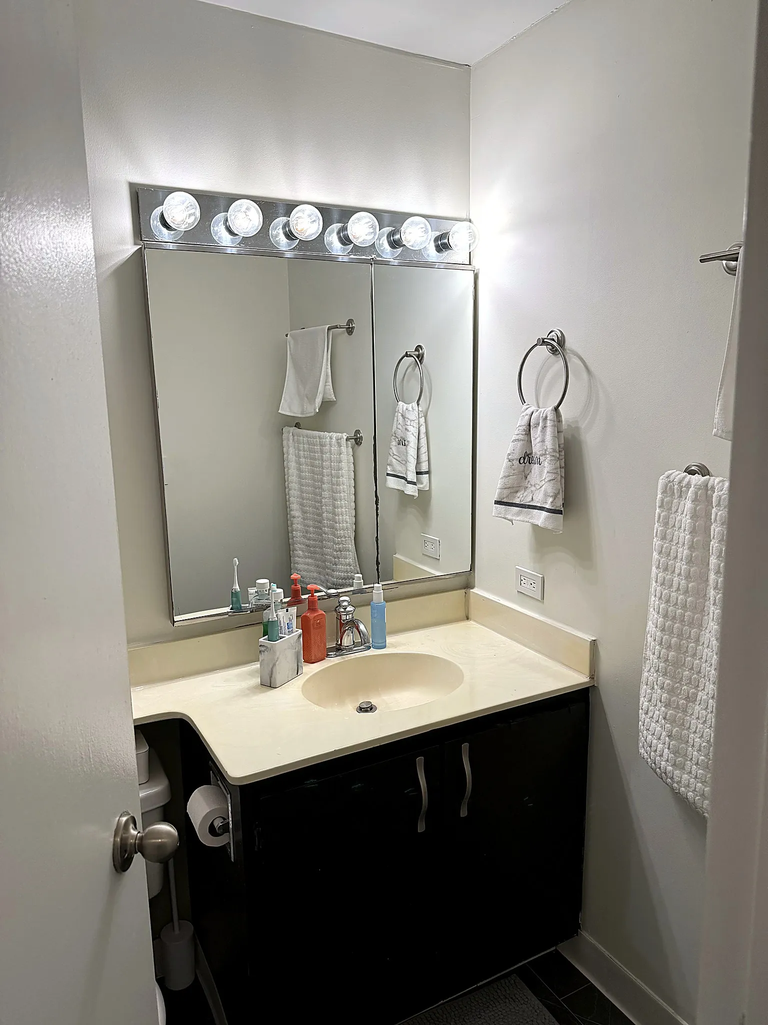 1122 N Clark St   60610 60610-The Elm at Clark-unit#3005-Chicago-IL