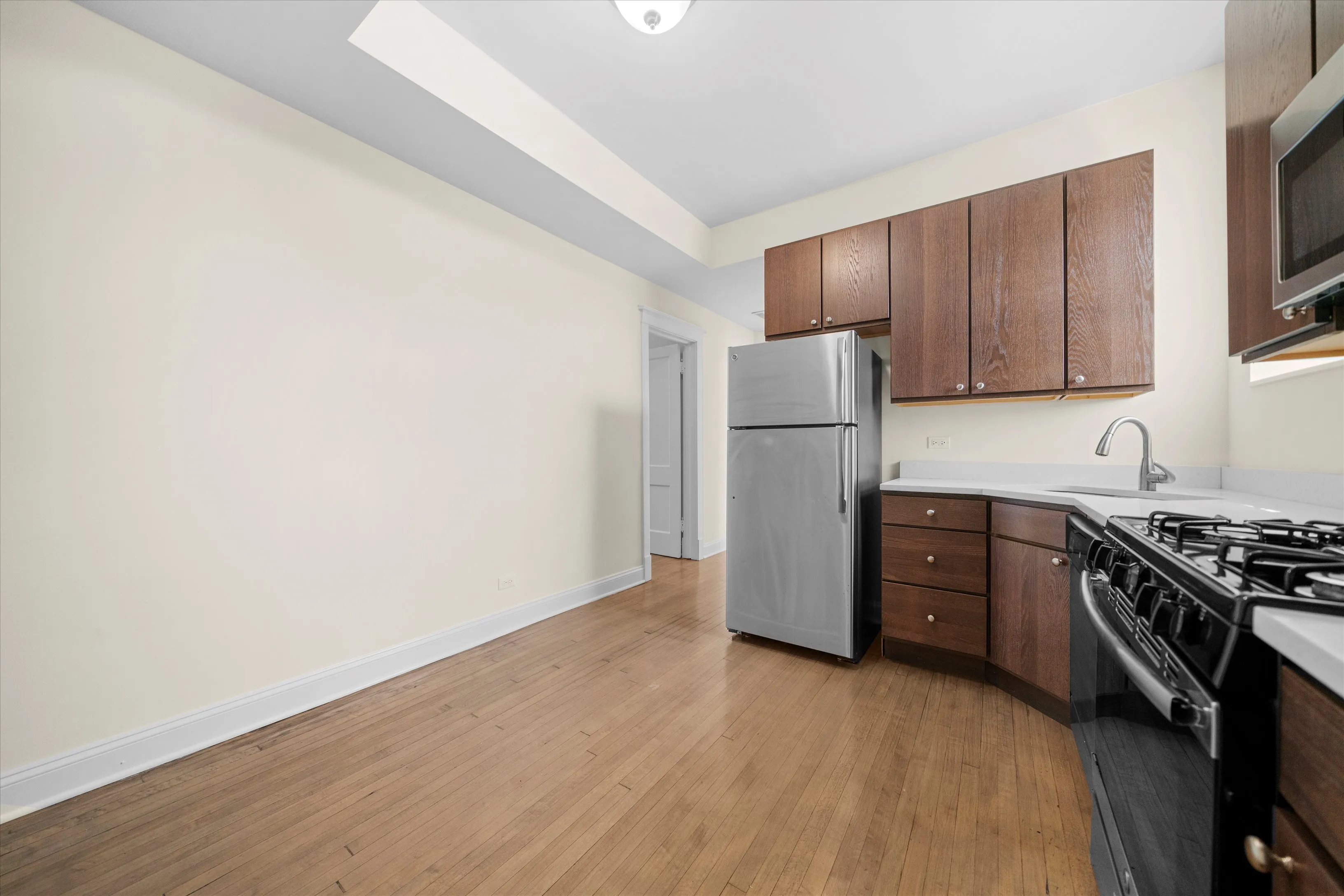 2814 N Troy St   60618 60618-unit#2F-Chicago-IL