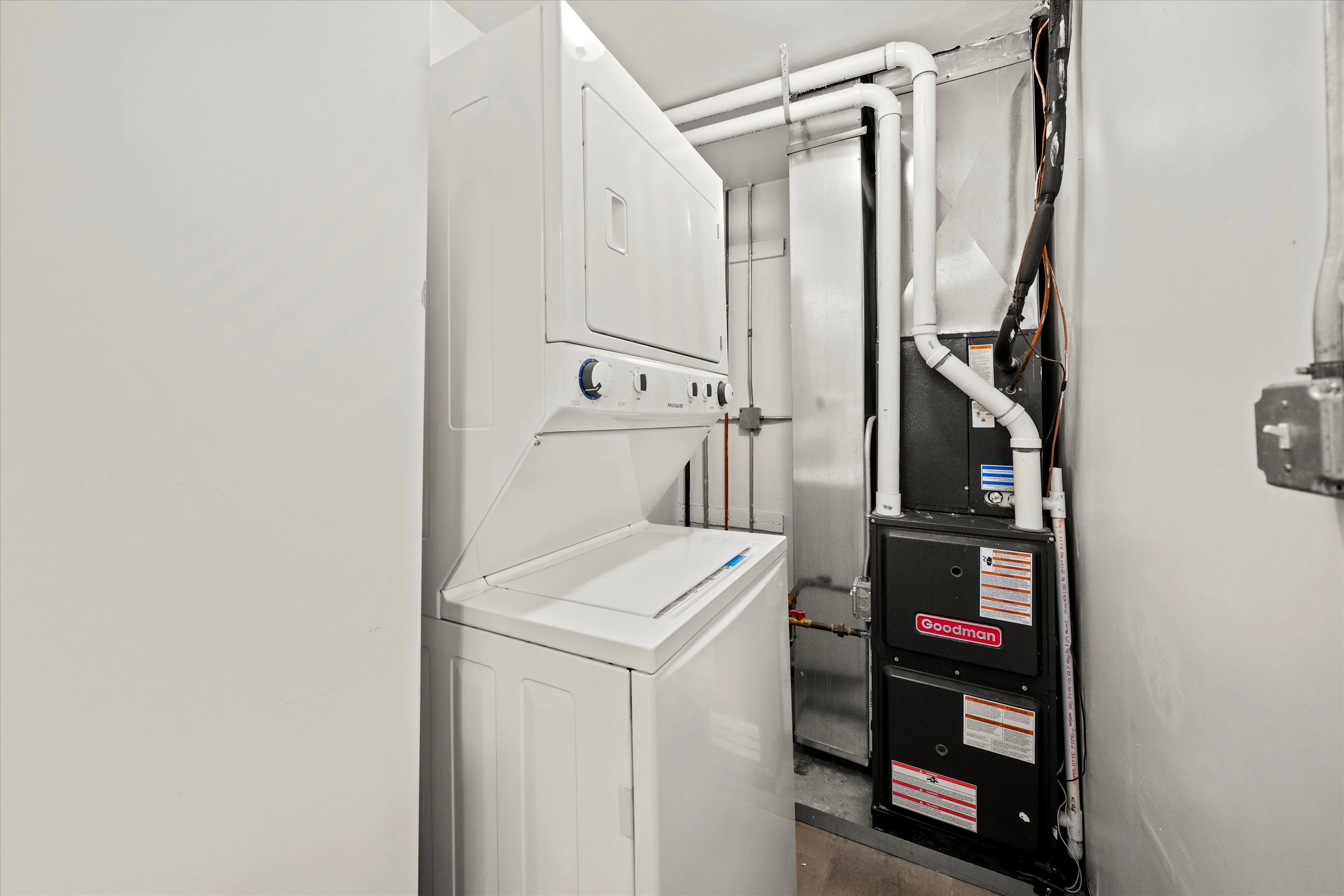 2814 N Troy St   60618 60618-unit#2F-Chicago-IL