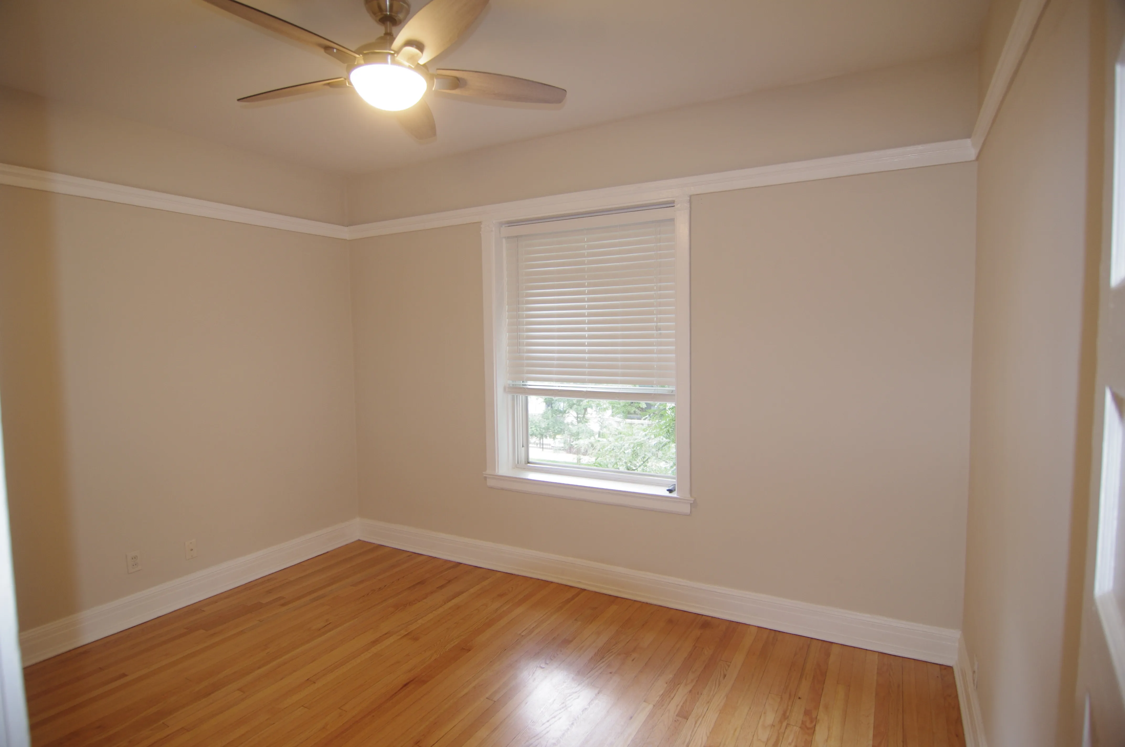 1522 W Sunnyside Ave   60640 60640-Sunnyside -unit#1-Chicago-IL
