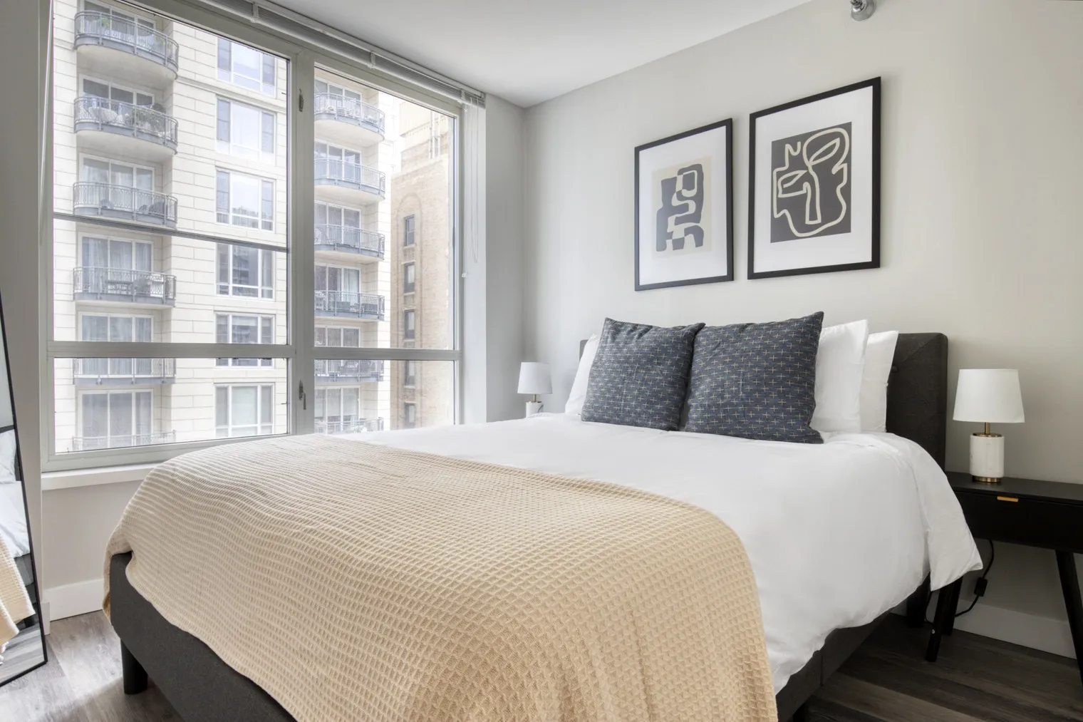 1 E Delaware Pl 60611 60611-One East Delaware-unit#ID801-Chicago-IL