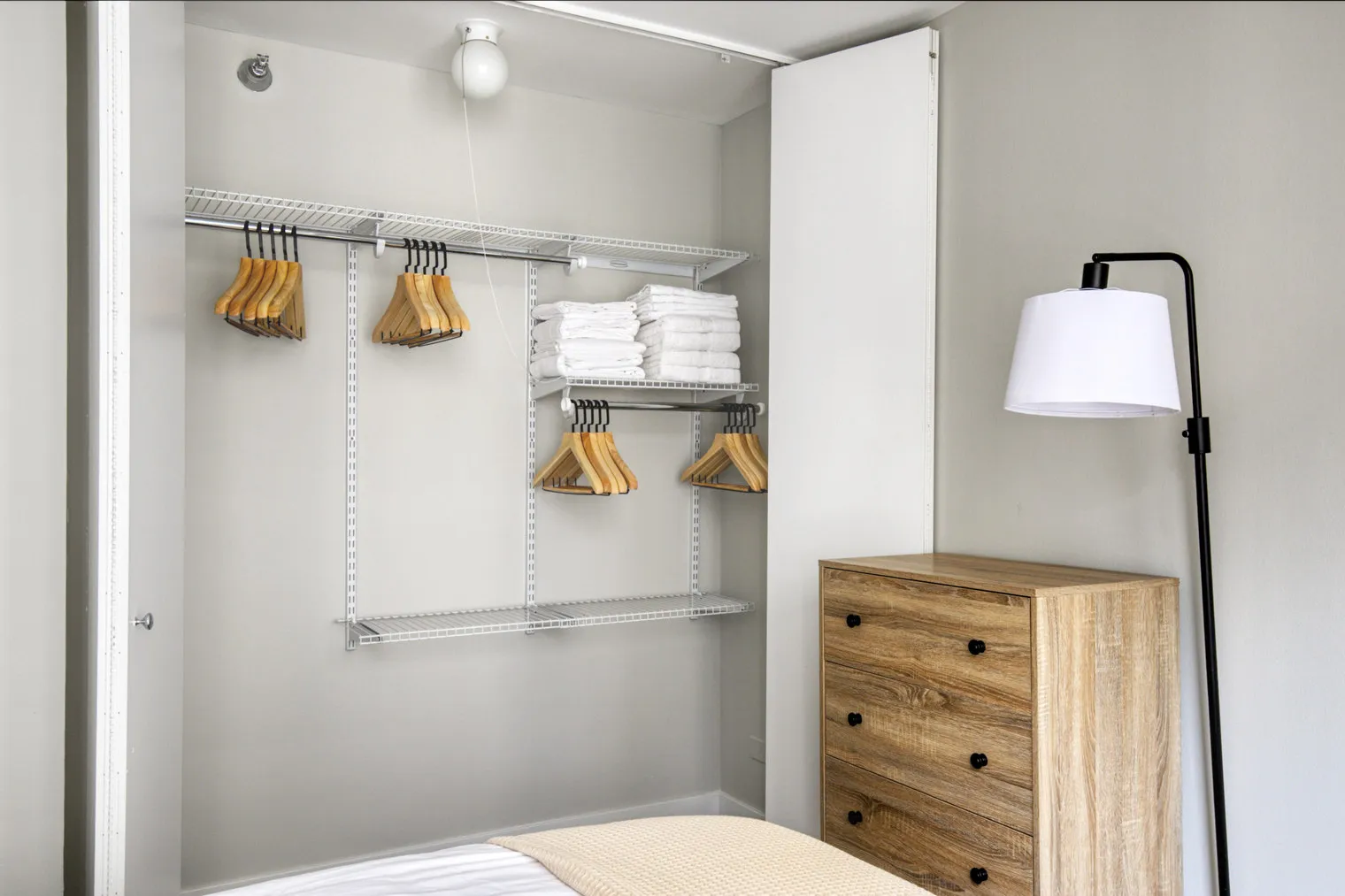 1 E Delaware Pl 60611 60611-One East Delaware-unit#ID801-Chicago-IL