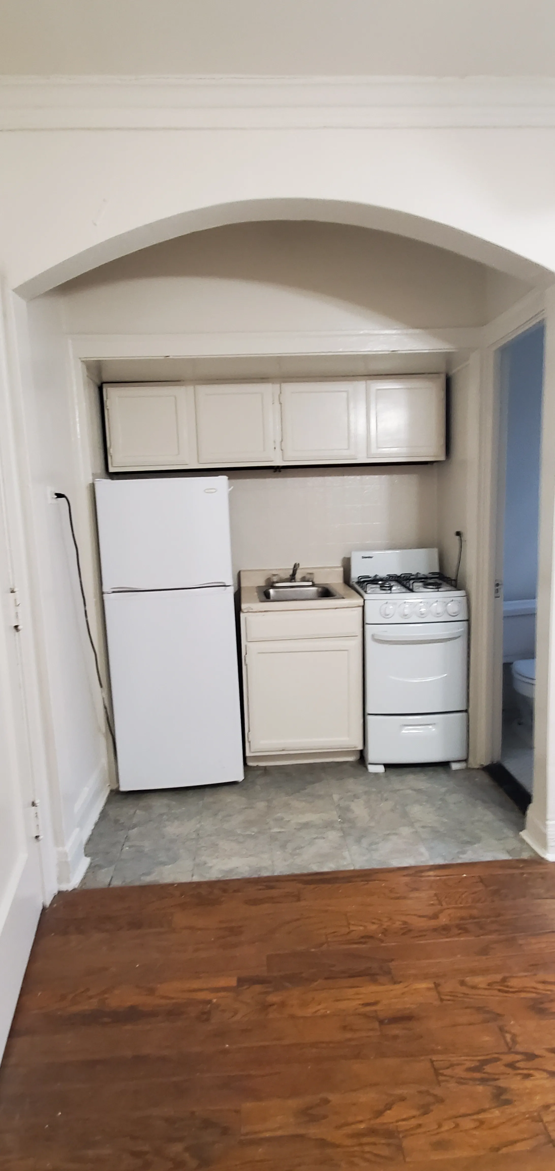 640 W Briar Pl 60657 60657-unit#106-Chicago-IL