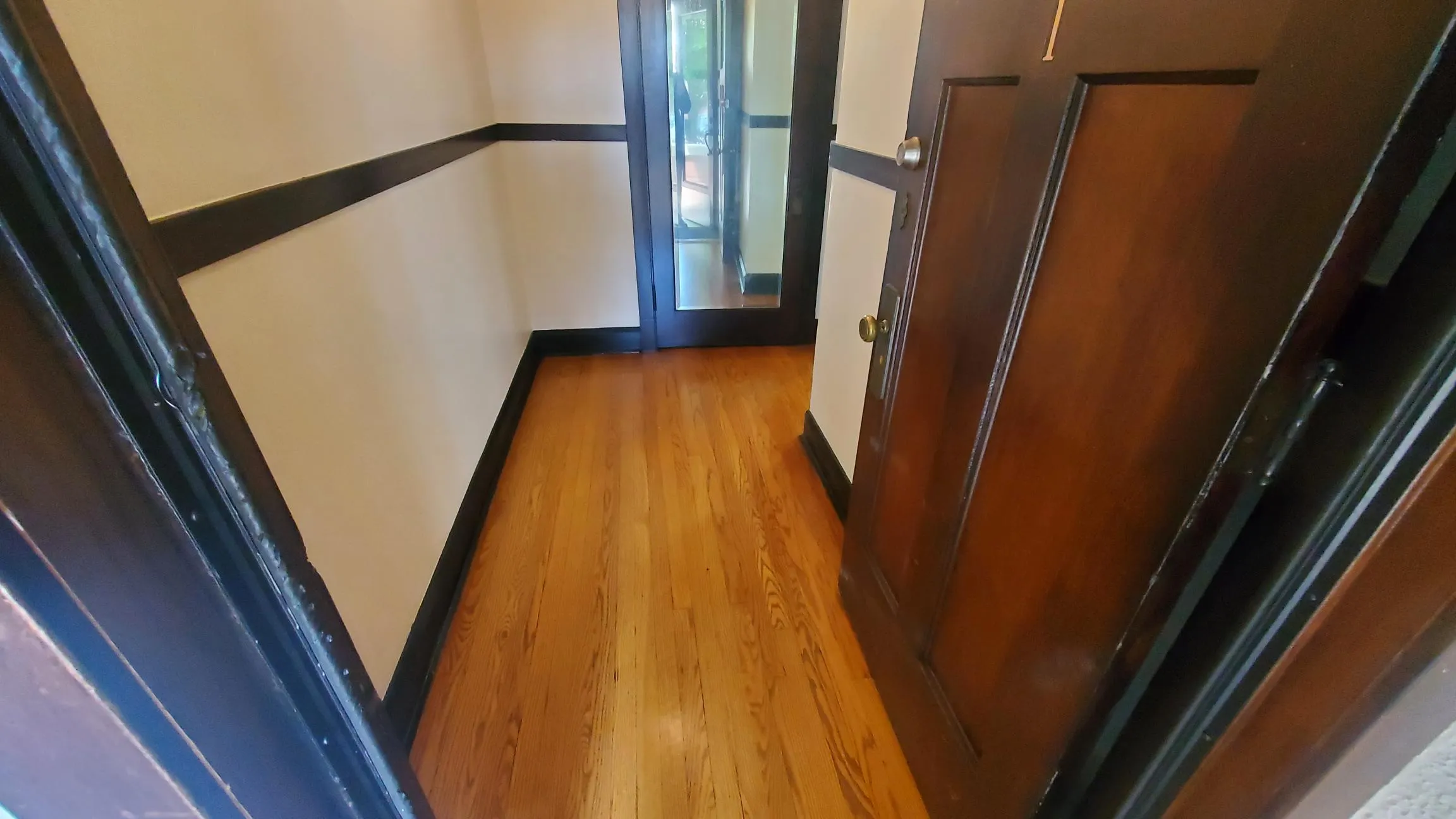 4928 W Barry Ave 60641 60641-1st fl in brick 2 flat-Chicago-IL