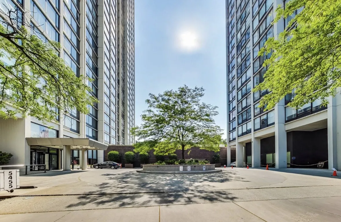 5455 N Sheridan Rd 60640 60640-Edgewater Palza-unit#3711-Chicago-IL