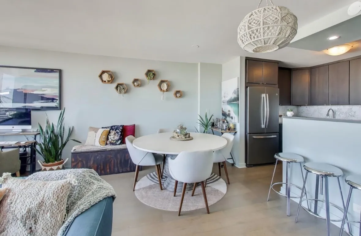 5455 N Sheridan Rd 60640 60640-Edgewater Palza-unit#3711-Chicago-IL