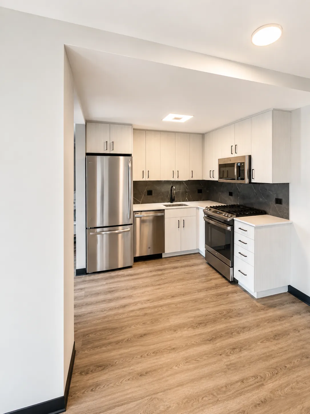 1922 W Ogden Ave   60612 60612-unit#1216-Chicago-IL
