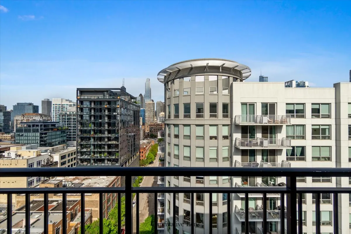 451 W Huron St 60654-Hudson & Huron-unit#1507-Chicago-IL