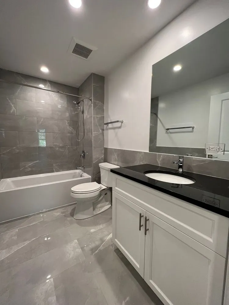 4927 N Claremont Ave   60625 60625-unit#205-Chicago-IL