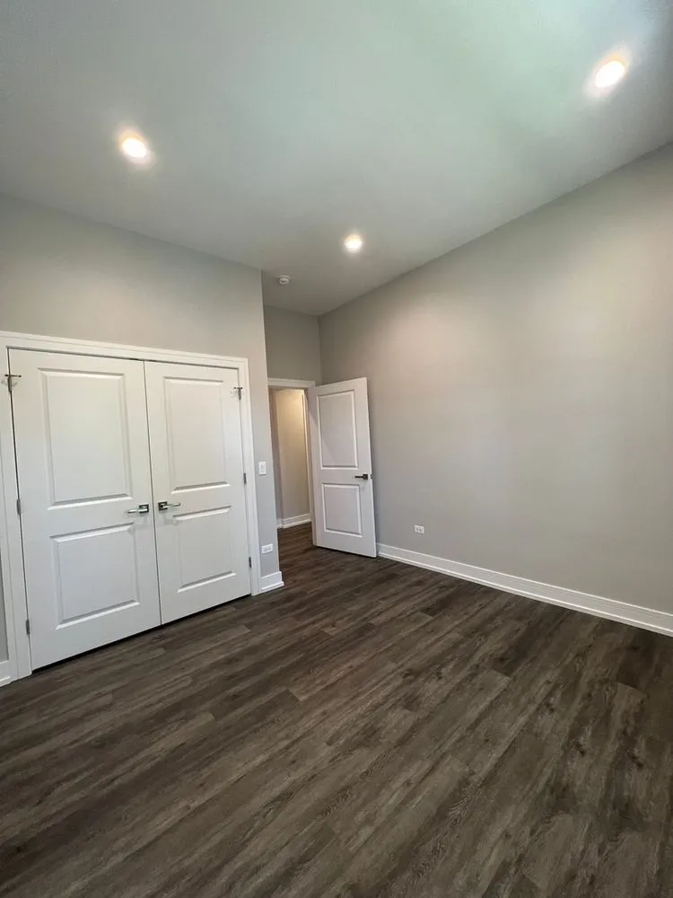 4927 N Claremont Ave   60625 60625-unit#205-Chicago-IL