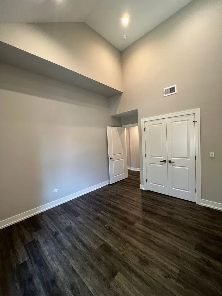 4927 N Claremont Ave   60625 60625-unit#205-Chicago-IL