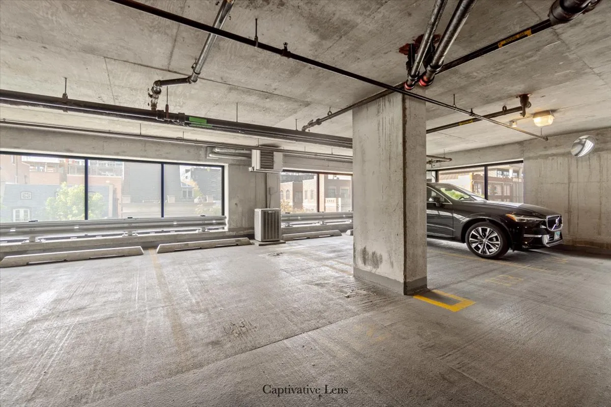 451 W Huron St 60654-Hudson & Huron-unit#1507-Chicago-IL