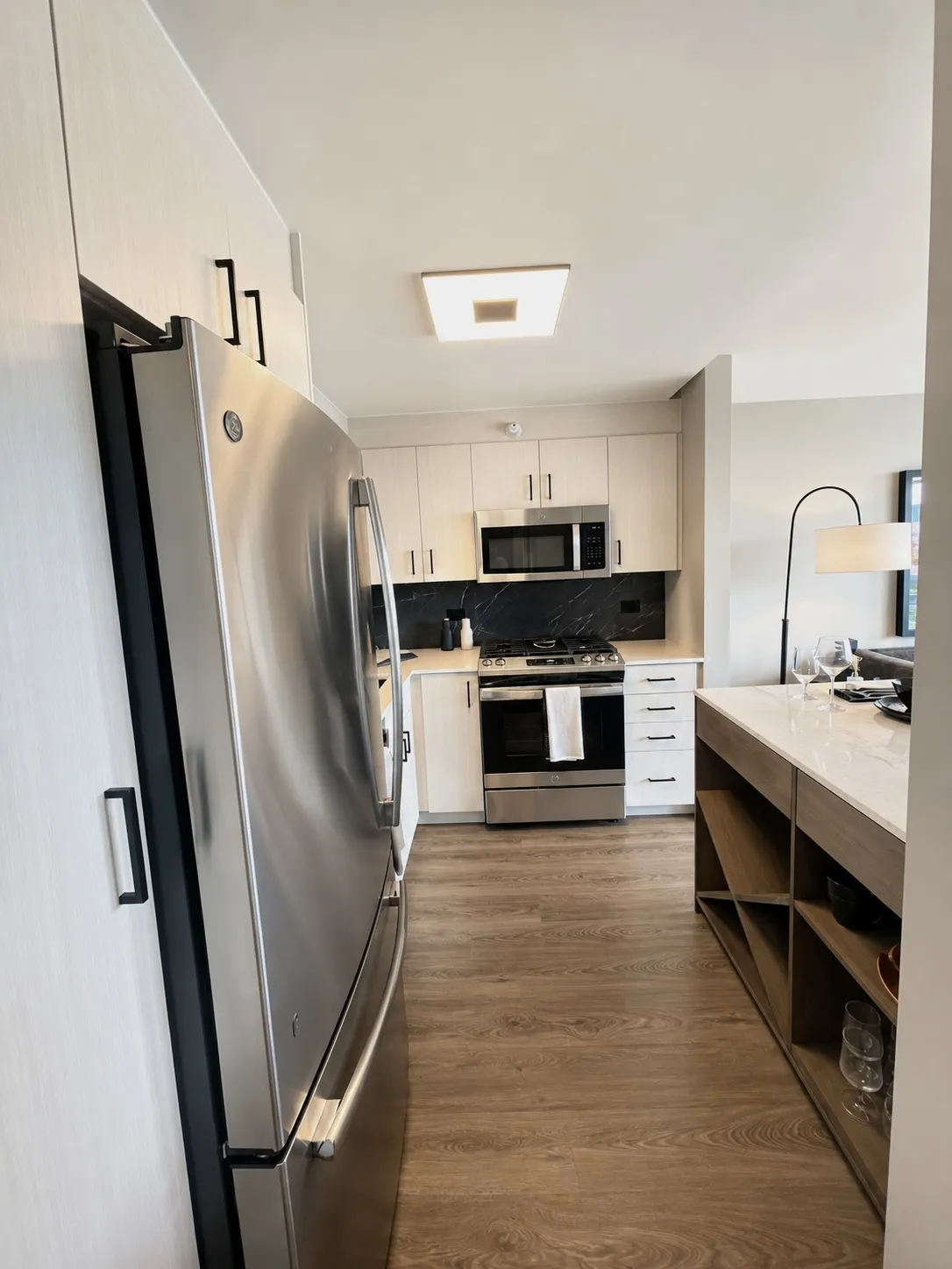 1922 W Ogden Ave 60612 60612-unit#1216-Chicago-IL
