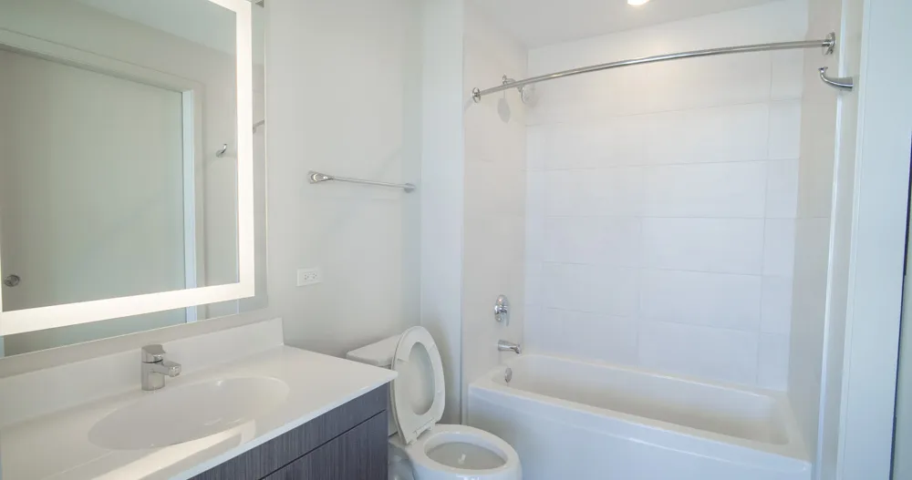811 W Agatite Ave 60640 60640-unit#1303-Chicago-IL