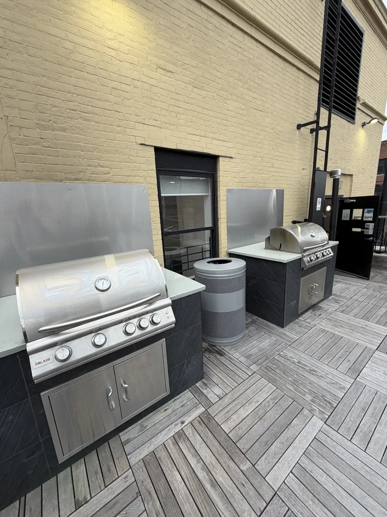 200 E Chestnut St 60611 60611-unit#1216-Chicago-IL