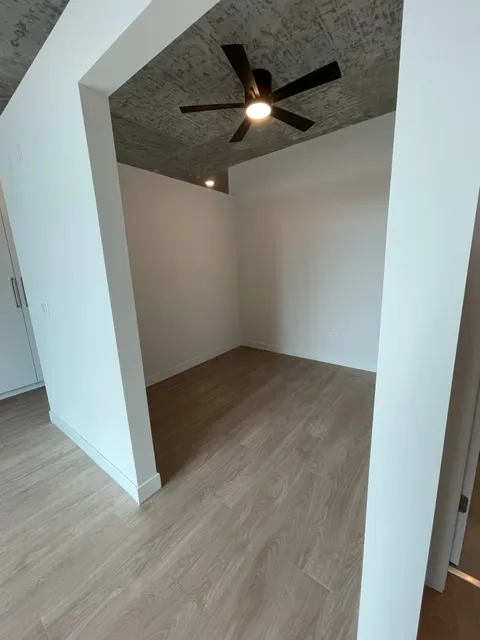 808 N Wells St   60610 60610-unit#1205-Chicago-IL