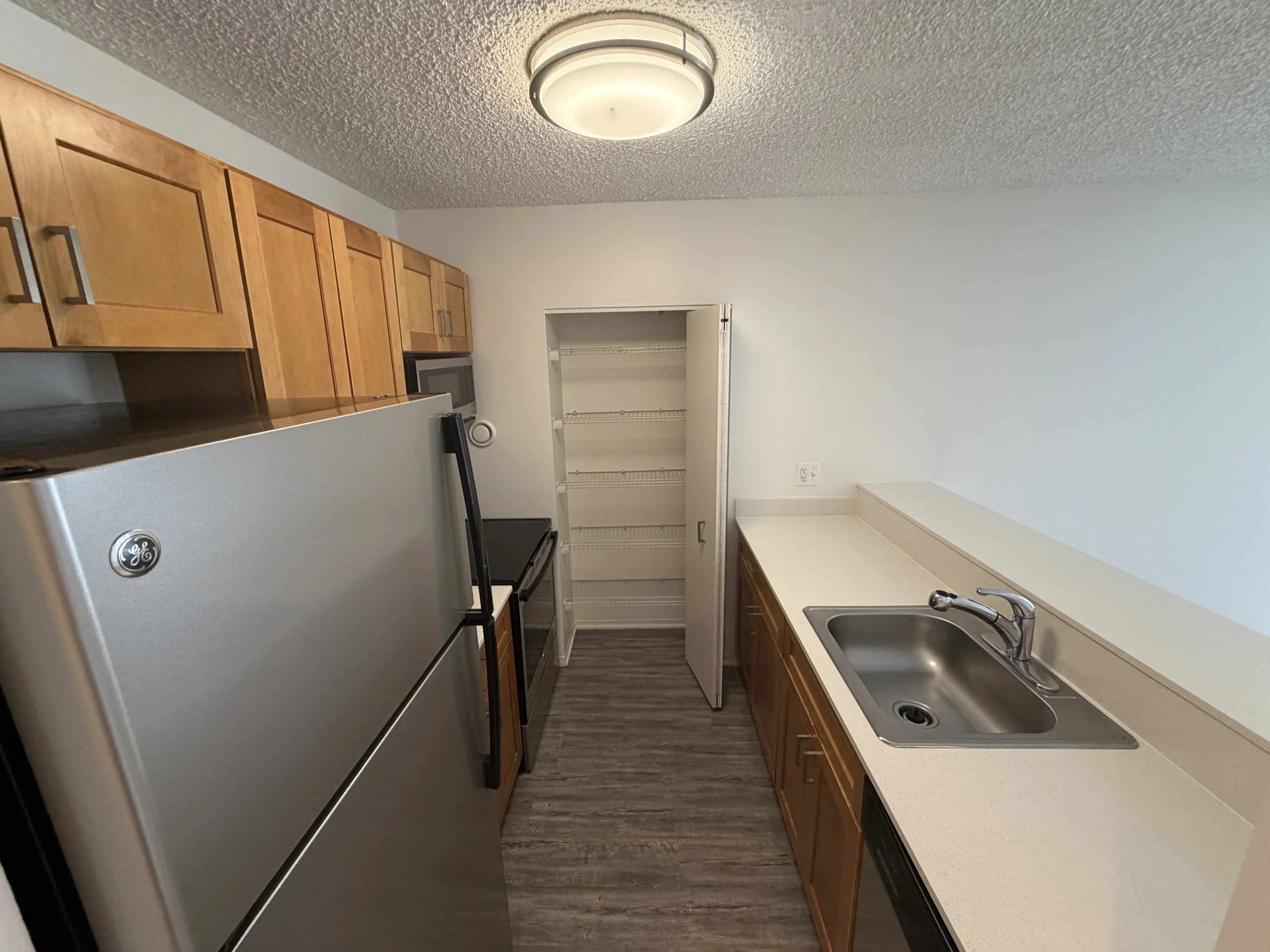 750 N Dearborn St   60654 60654-unit#405-Chicago-IL