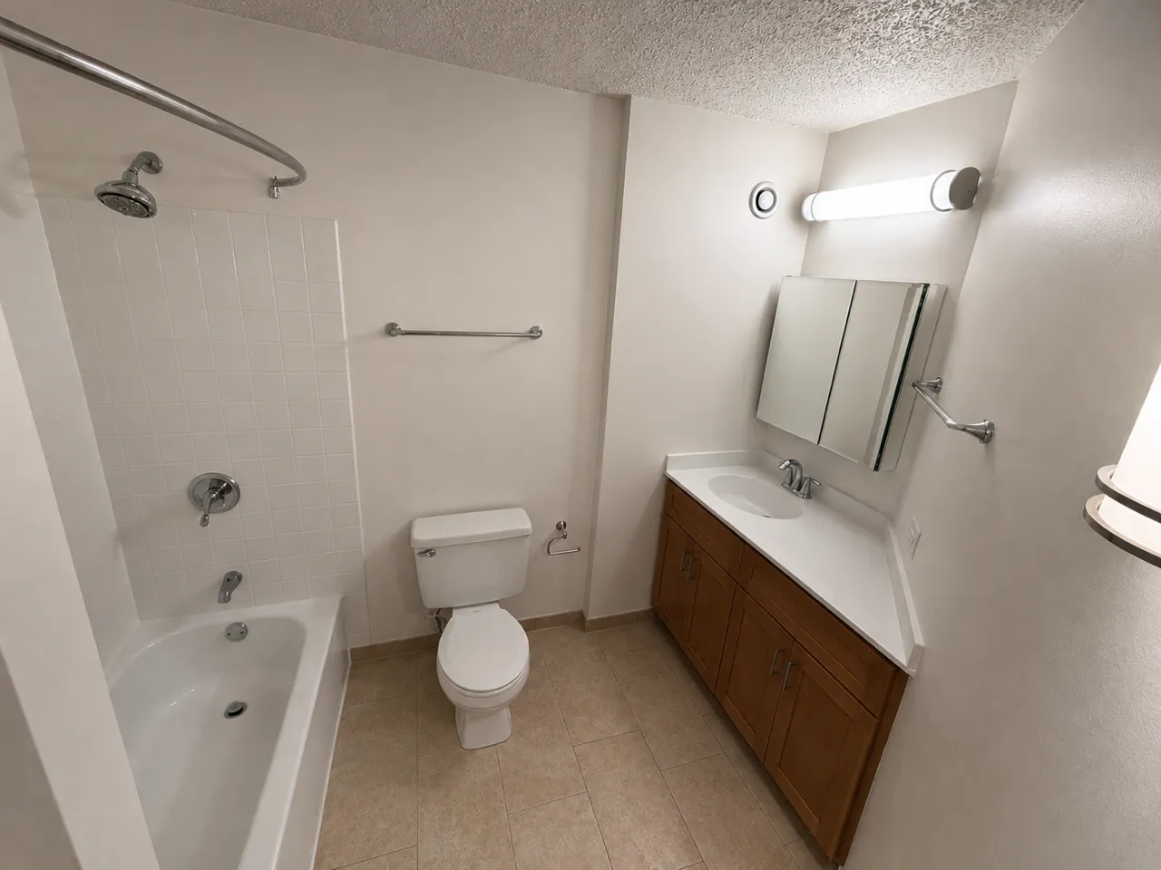 750 N Dearborn St   60654 60654-unit#405-Chicago-IL