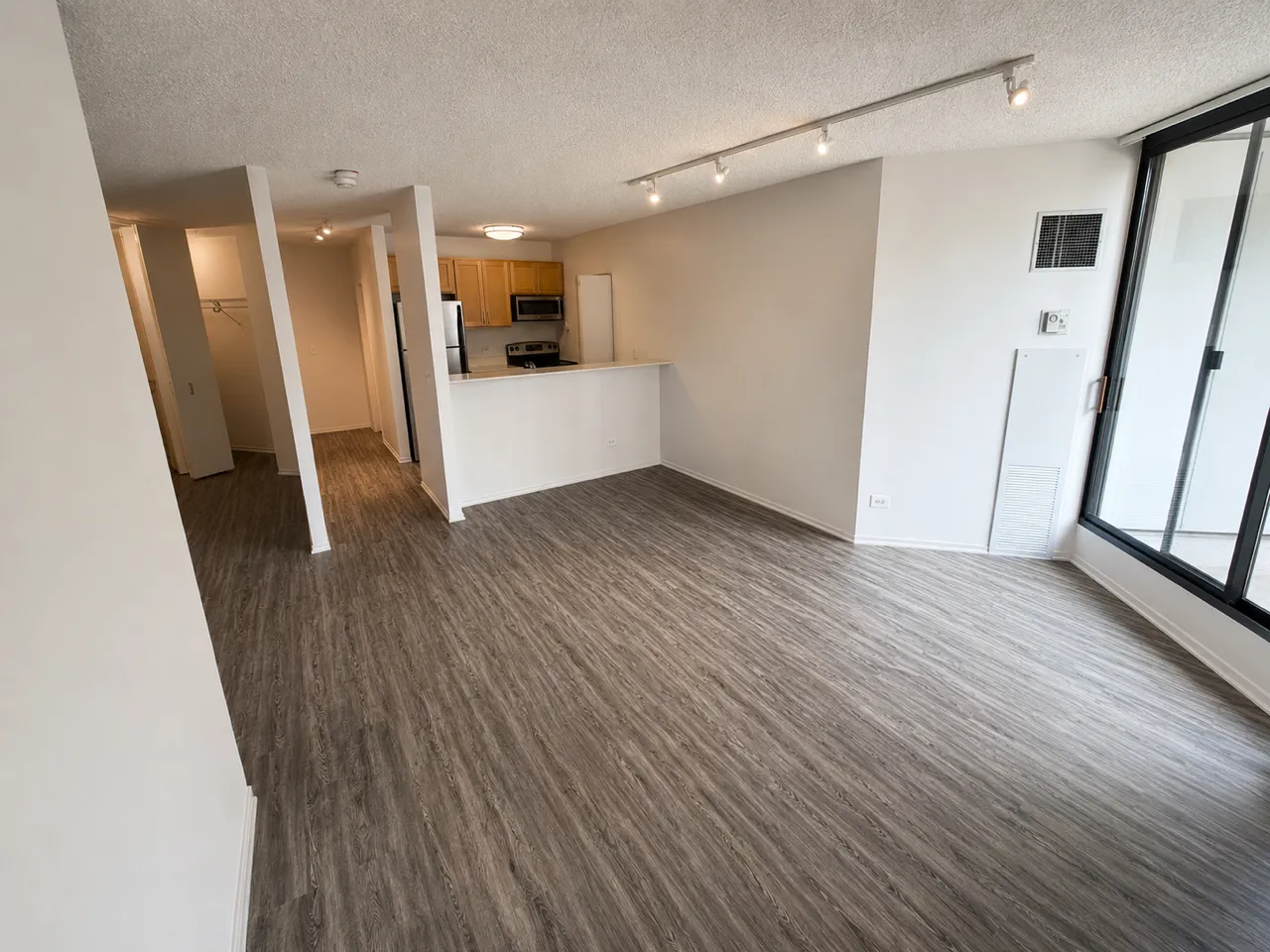 750 N Dearborn St   60654 60654-unit#405-Chicago-IL