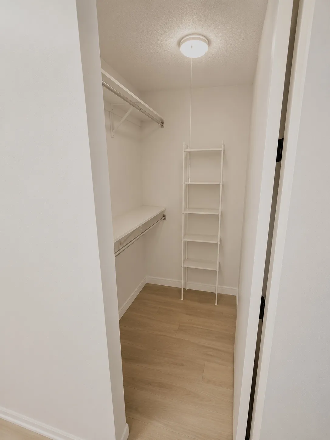 750 N Dearborn St   60654 60654-unit#804-Chicago-IL