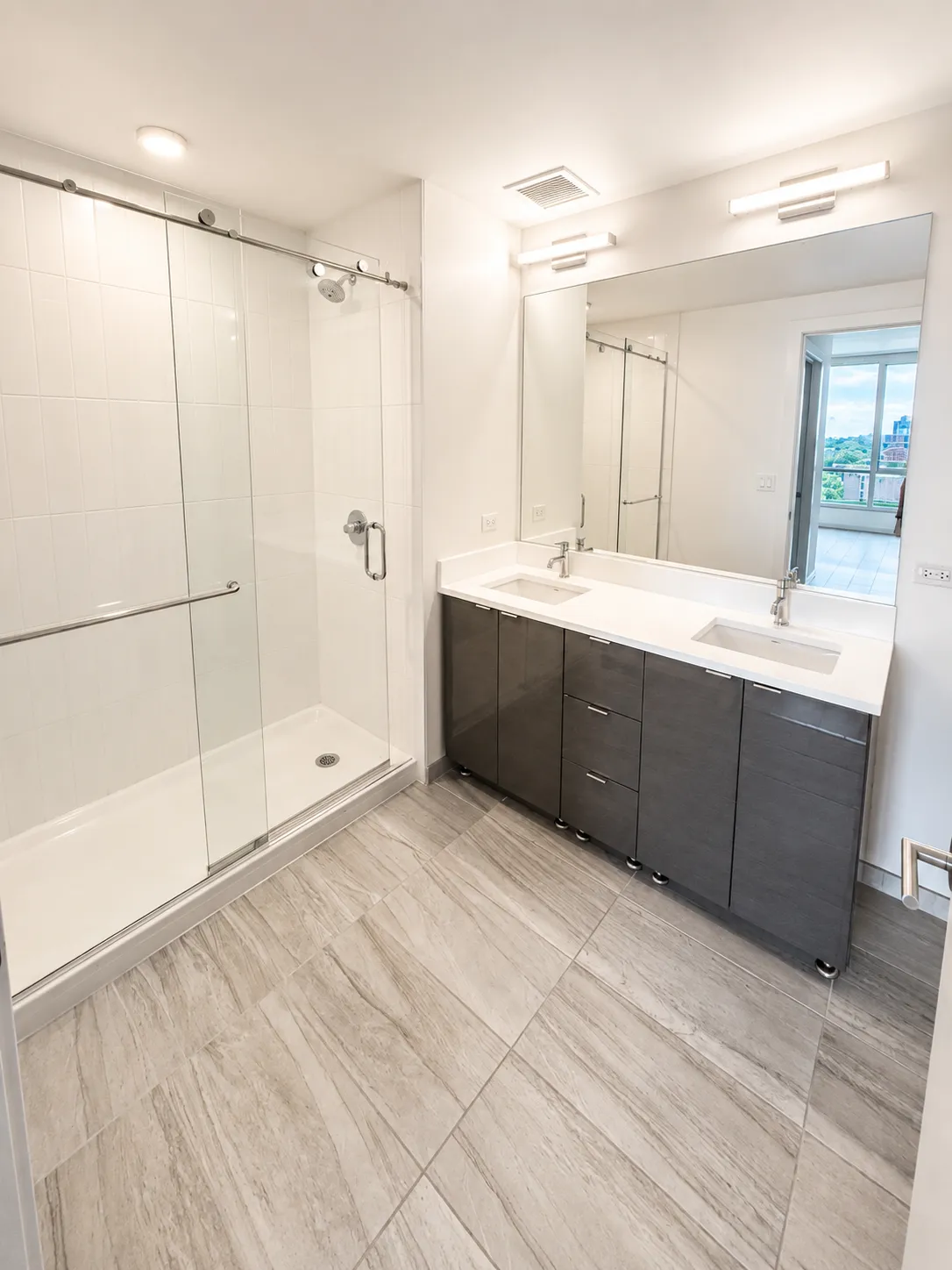 734 W Sheridan Rd   60613 60613-unit#811-Chicago-IL