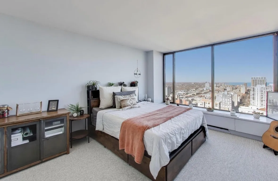5455 N Sheridan Rd 60640 60640-Edgewater Palza-unit#3711-Chicago-IL
