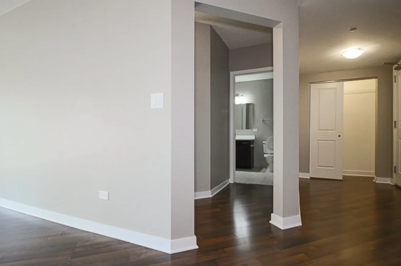747 N Wabash Ave 60611 60611-Chicago-IL