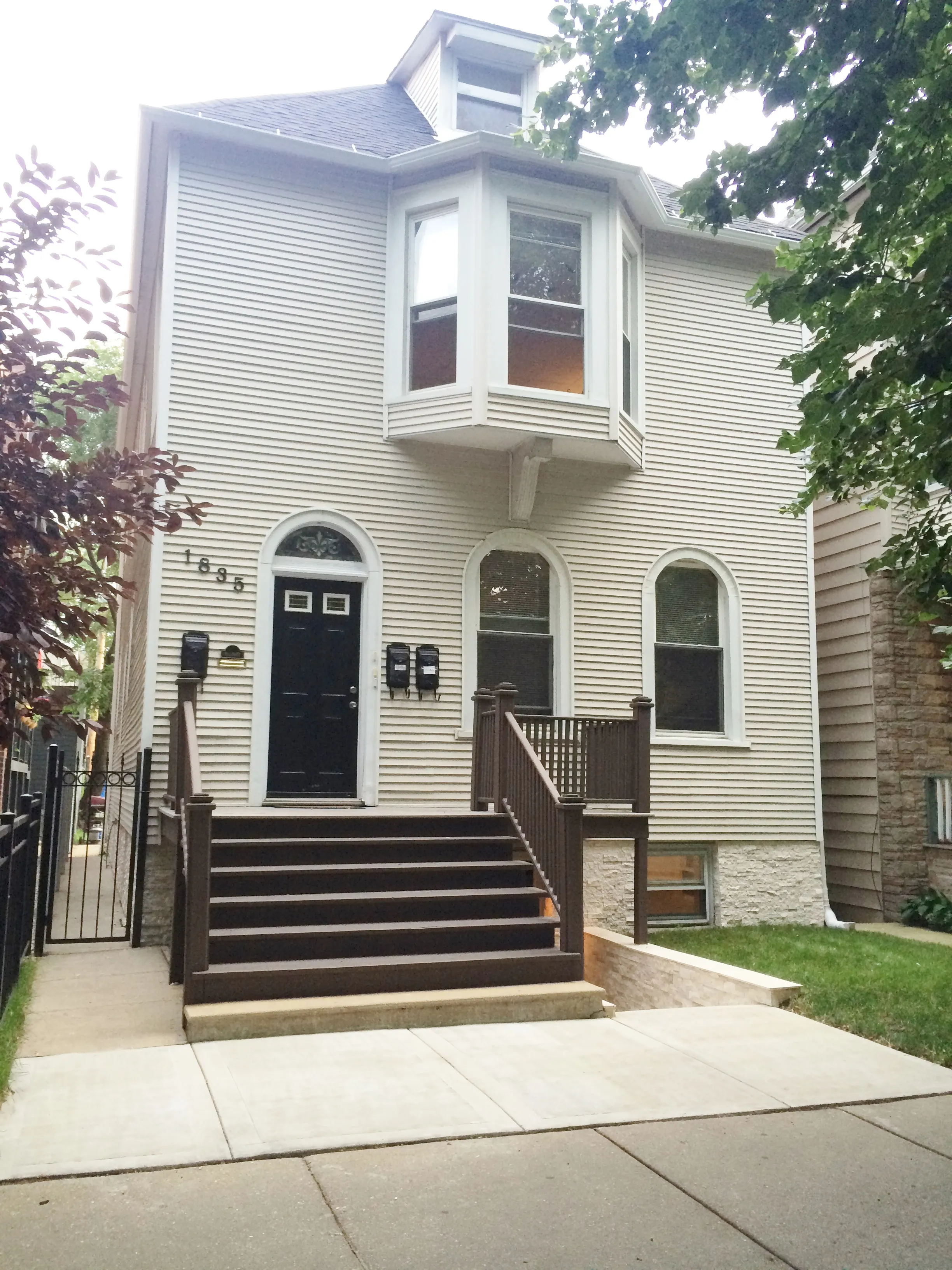 W Addison St 60613-Chicago-IL