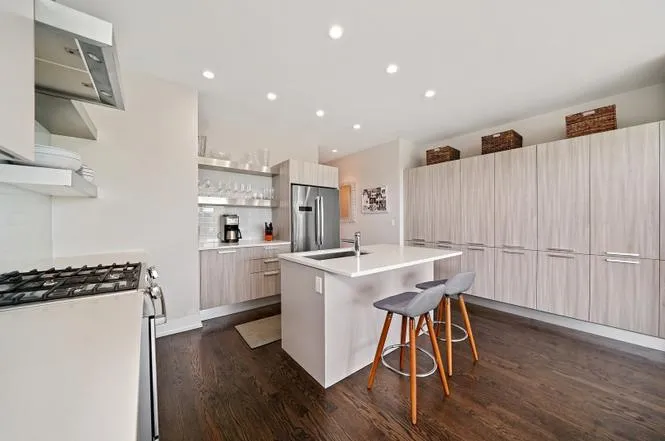 1938 N Francisco Ave   60647 60647-unit#4S-Chicago-IL