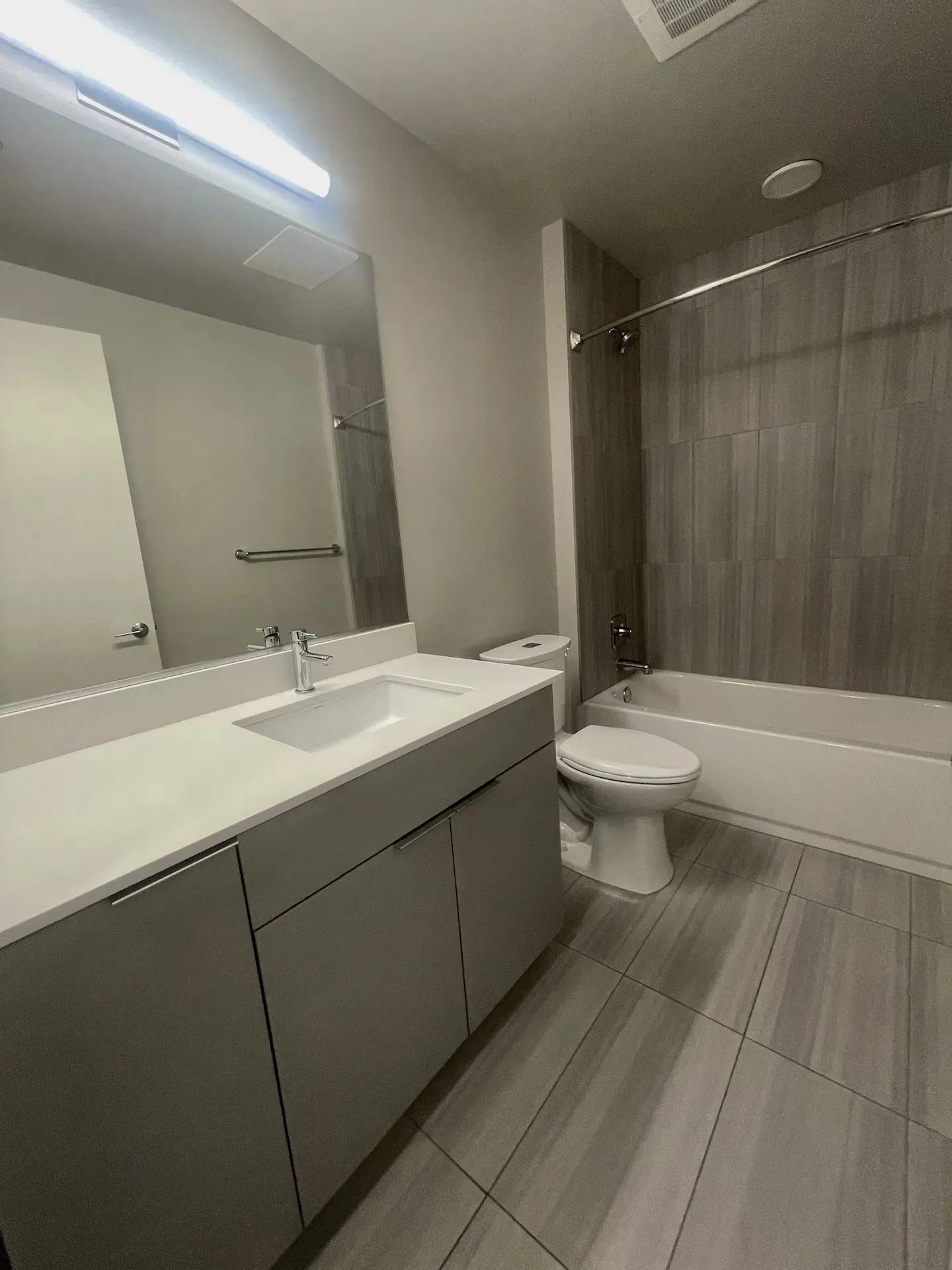 221 W Harrison St   60607 60607-unit#703-Chicago-IL